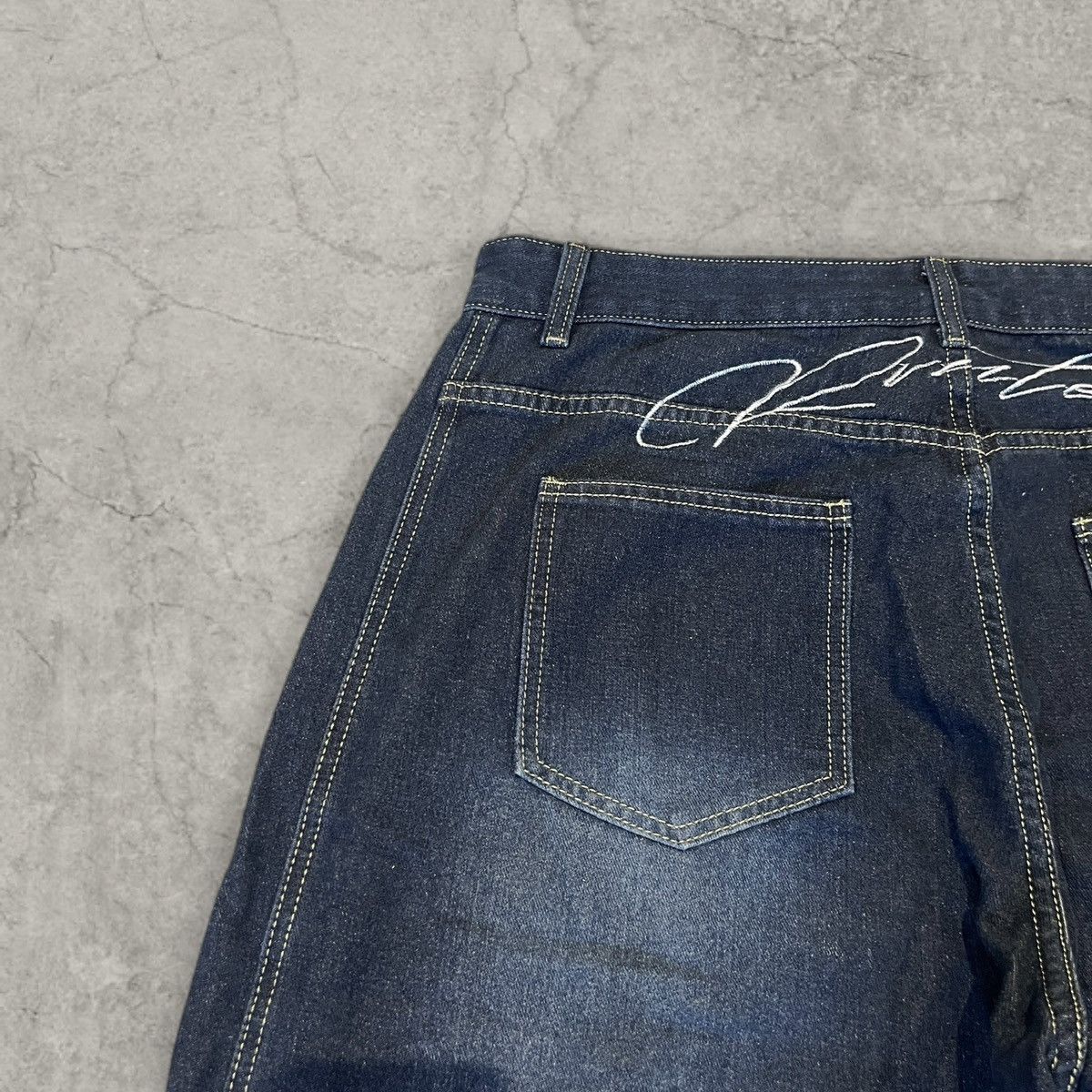 Japanese Brand Cool wide skater Japanese style jeans in faded blue. Size M Size US 32 / EU 48 - 5 Thumbnail