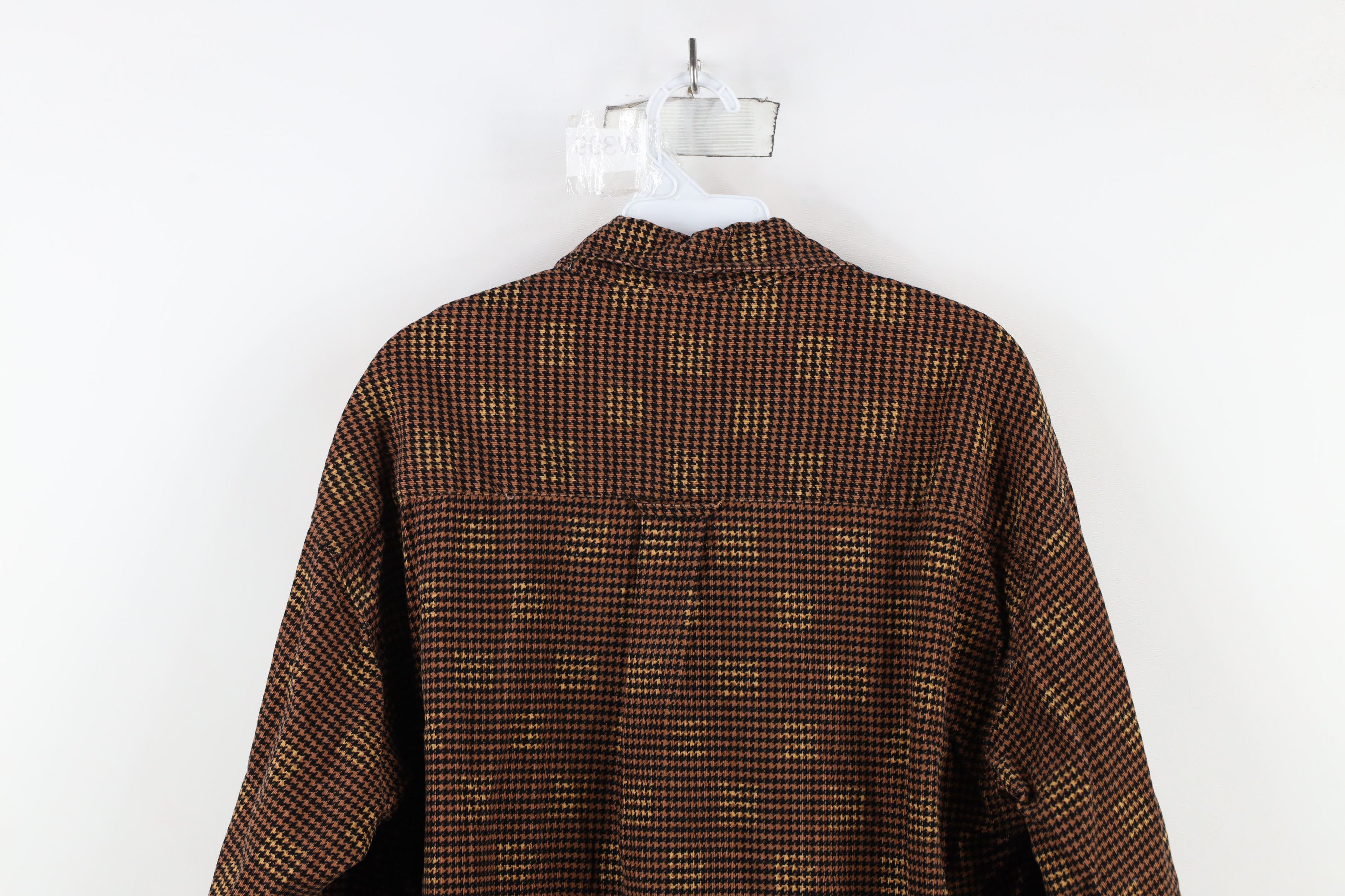 Vintage Vintage 90s Streetwear Checkered Corduroy Button Shirt Size US M / EU 48-50 / 2 - 11 Thumbnail