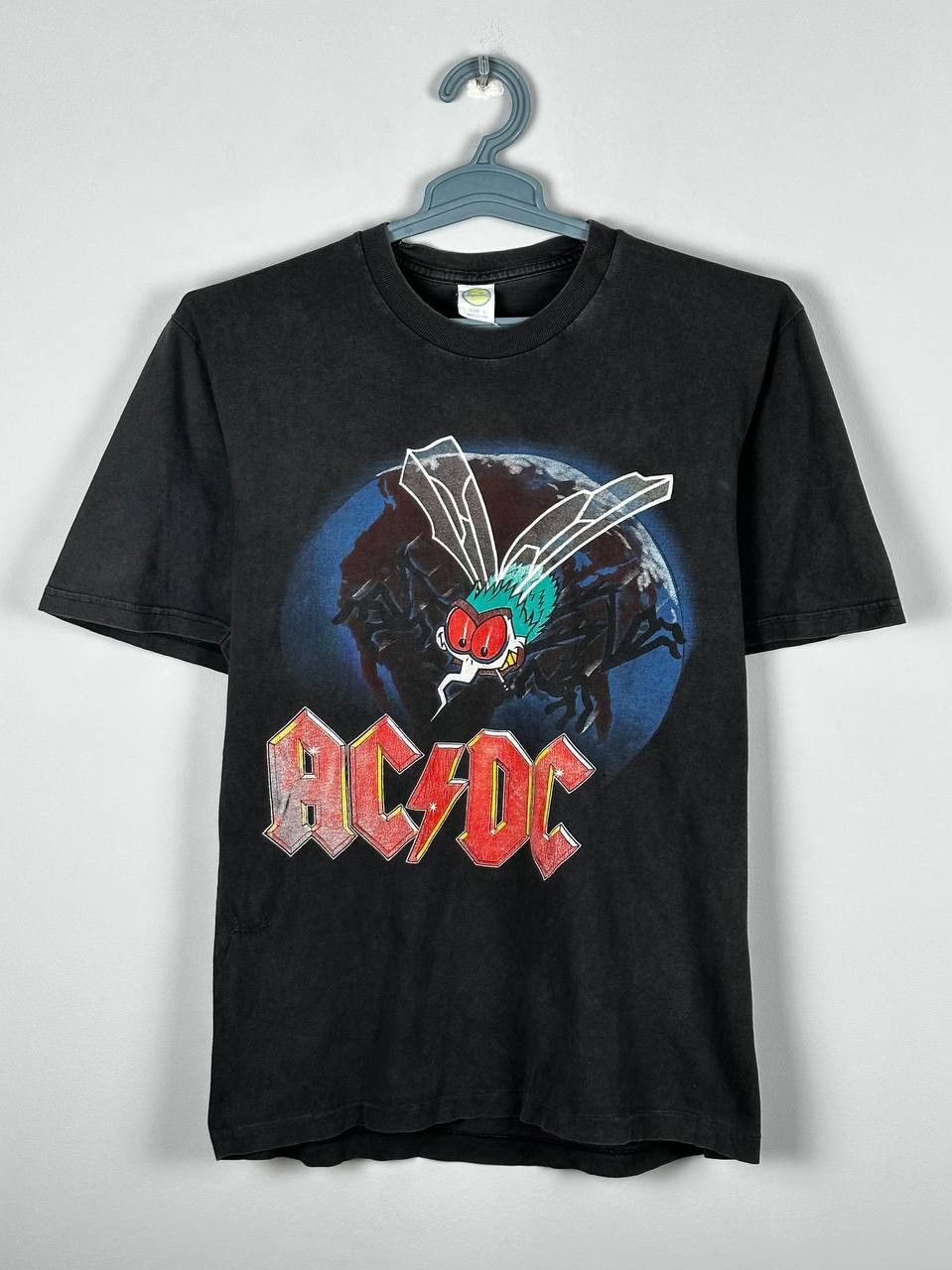 Band Tees AC/DC Fly on the Wall 1985 Tour Faded Rock Band T Shirt Size US L / EU 52-54 / 3 - 1 Thumbnail