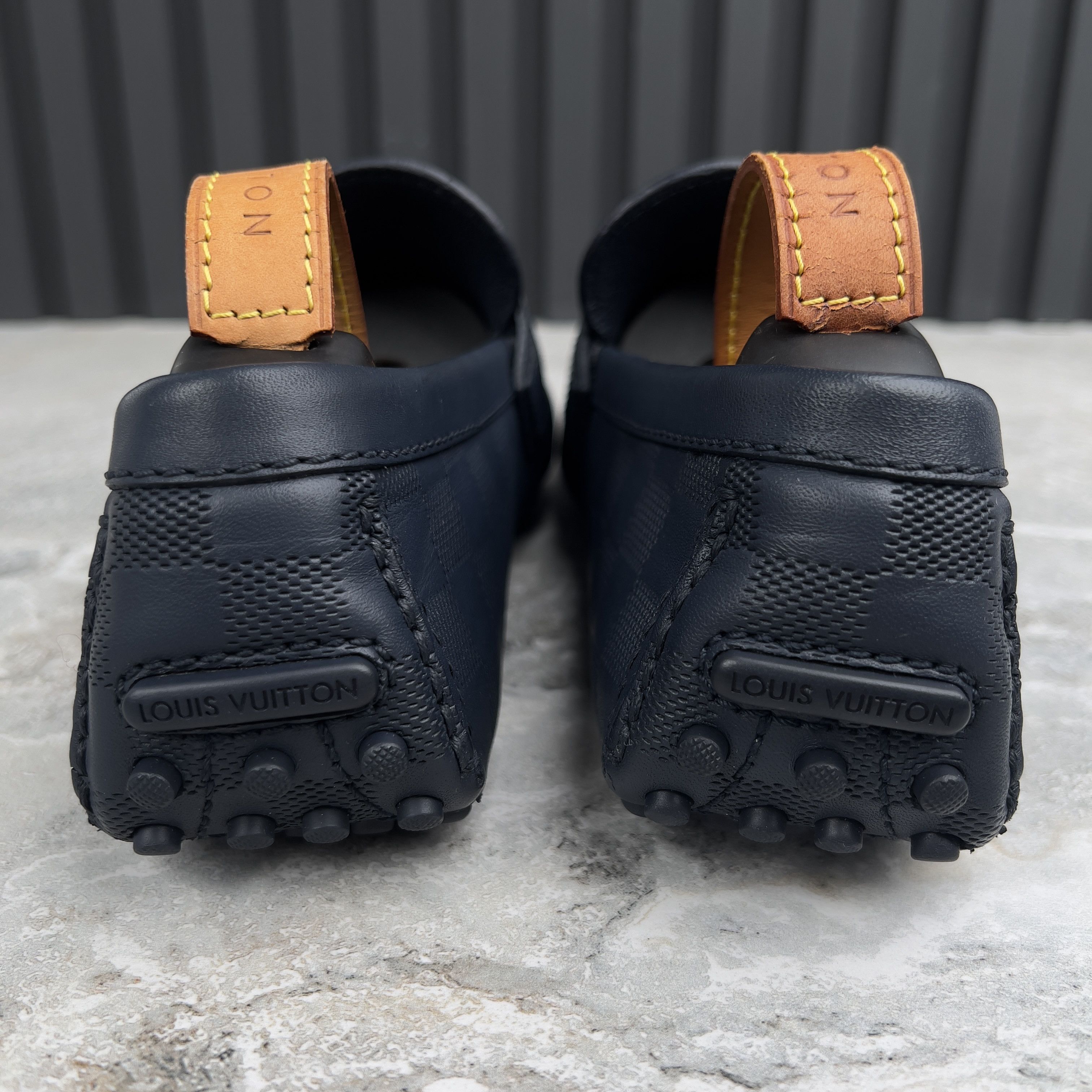 Louis Vuitton Louis Vuitton Hockenheim Damier Driving Moccasin Leather Size US 7 / EU 40 - 7 Thumbnail