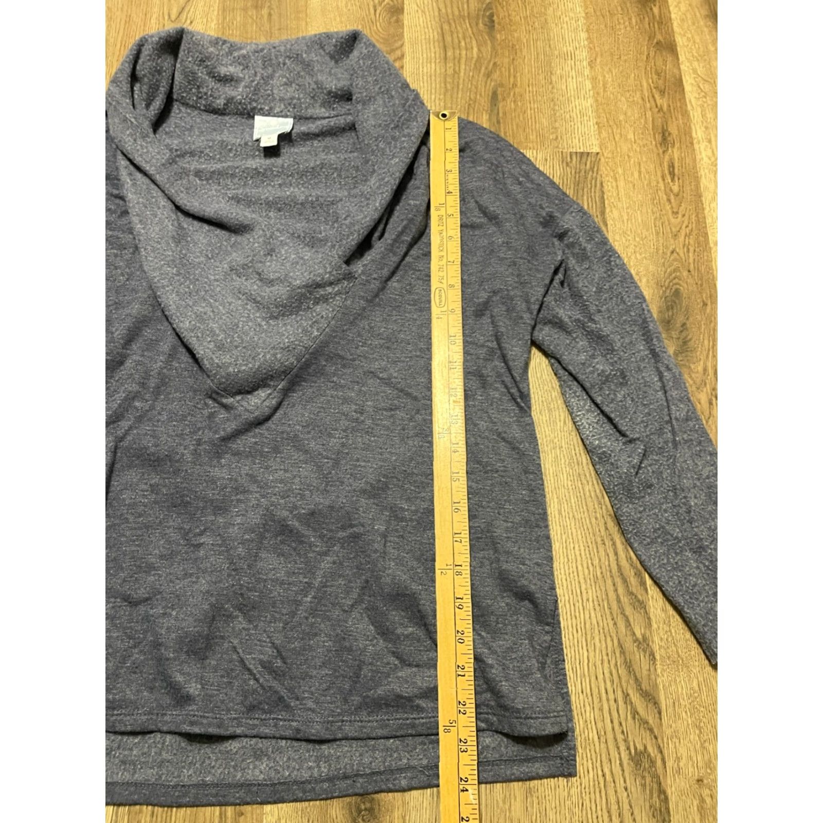 Vintage Sunday Shirt, Women's Medium, Gray, Long Sleeve, Cowl Neck, T-Shirt, Regular, Casual, Sunday, Womens, Basic, Fall, Spring, Summer Size M / US 6-8 / IT 42-44 - 6 Thumbnail