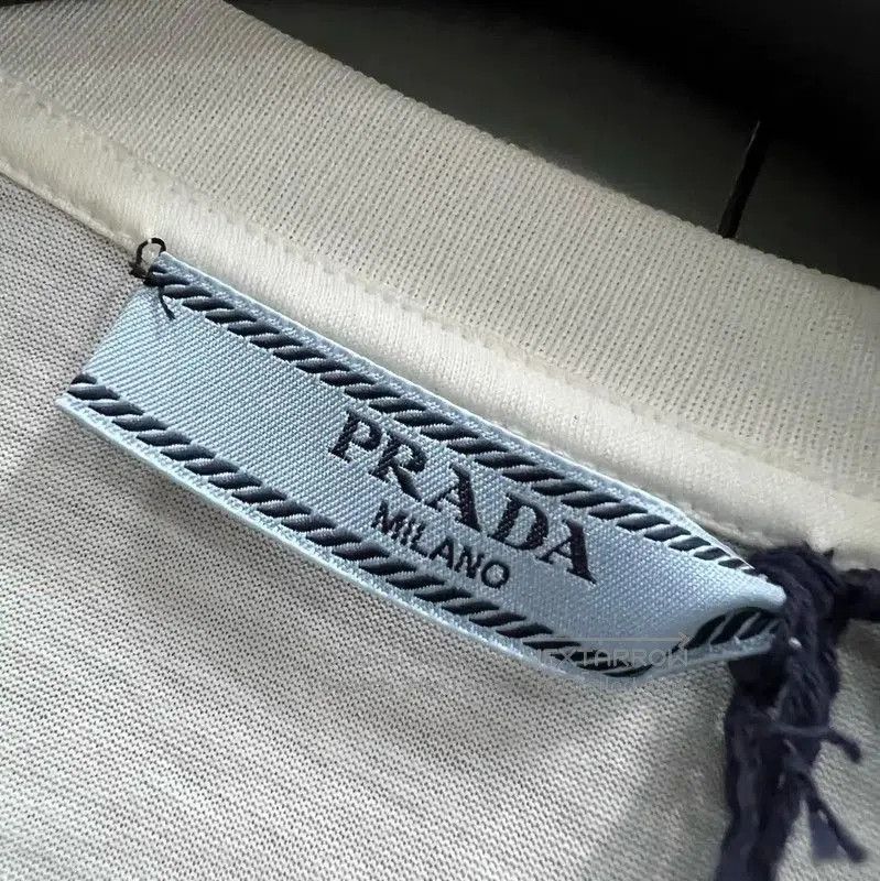 Prada Prada White Cotton Logo Short Sleeve T-Shirt. Size US S / EU 44-46 / 1 - 3 Thumbnail