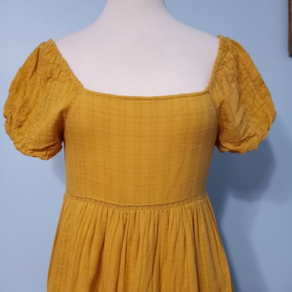 American Eagle Outfitters American Eagle Puff Sleeve Babydoll Mini Dress Small Mustard Size S / US 4 / IT 40 - 2 Thumbnail