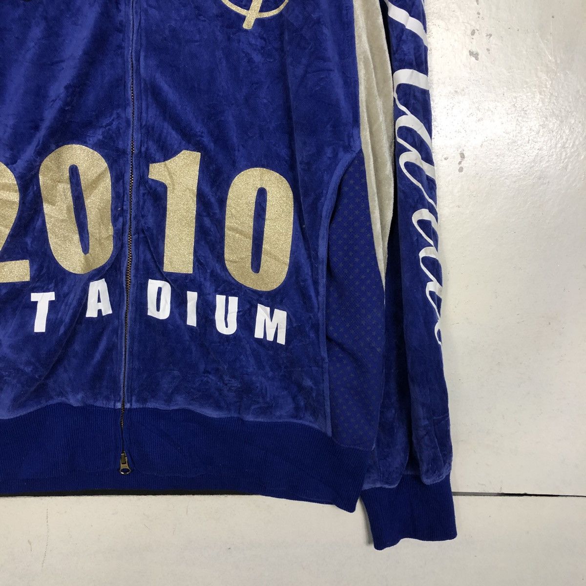Japanese Brand 📌Zipper Hoodie Sweater 24 Karats Gold Over Print Size US XL / EU 56 / 4 - 7 Thumbnail