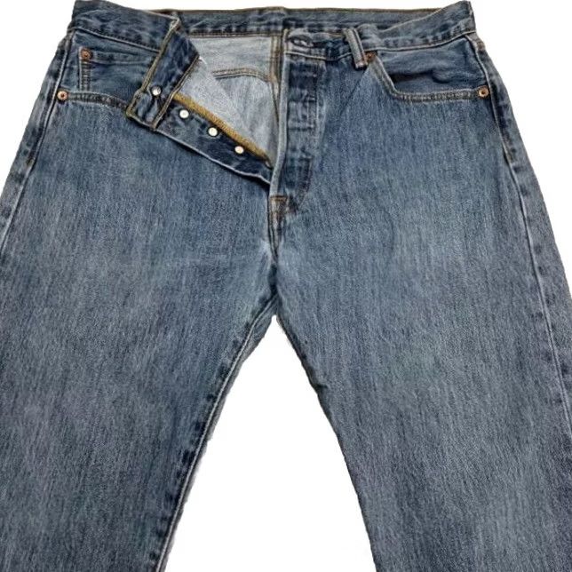Levi's VINTAGE Levi’s 501 Jeans Men’s 34x32 Blue Denim Straight Leg Y2K Fade 5-Pocket Logo Classic Regular Waist 34 Inseam 30 USA 90s Theme Size US 34 / EU 50 - 2 Thumbnail