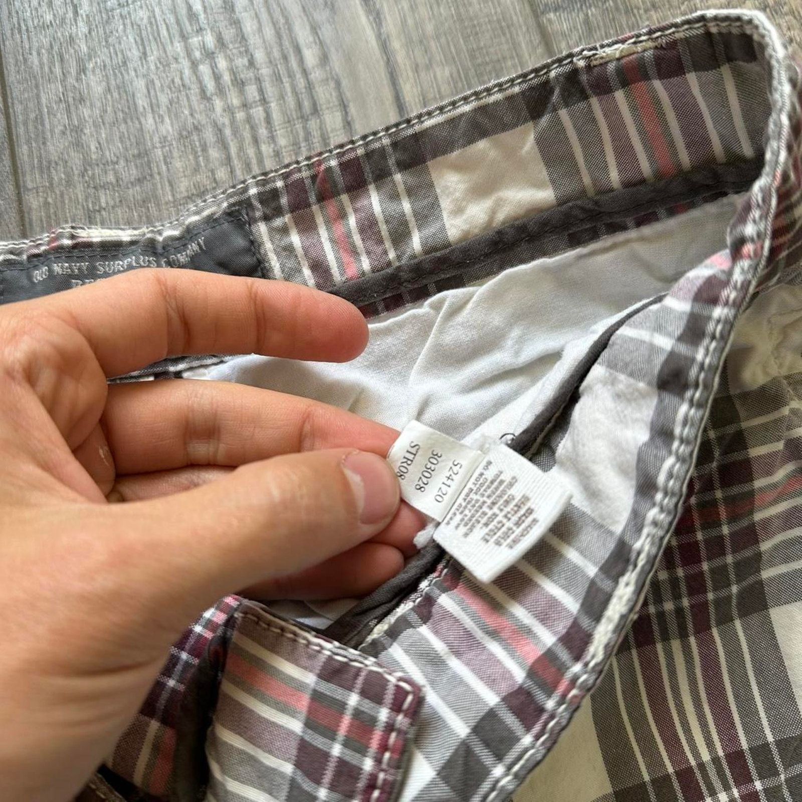 Old Navy Vintage Y2K 00s Old Navy Basic Preppy Plaid Skater Shorts Size US 28 / EU 44 - 4 Thumbnail
