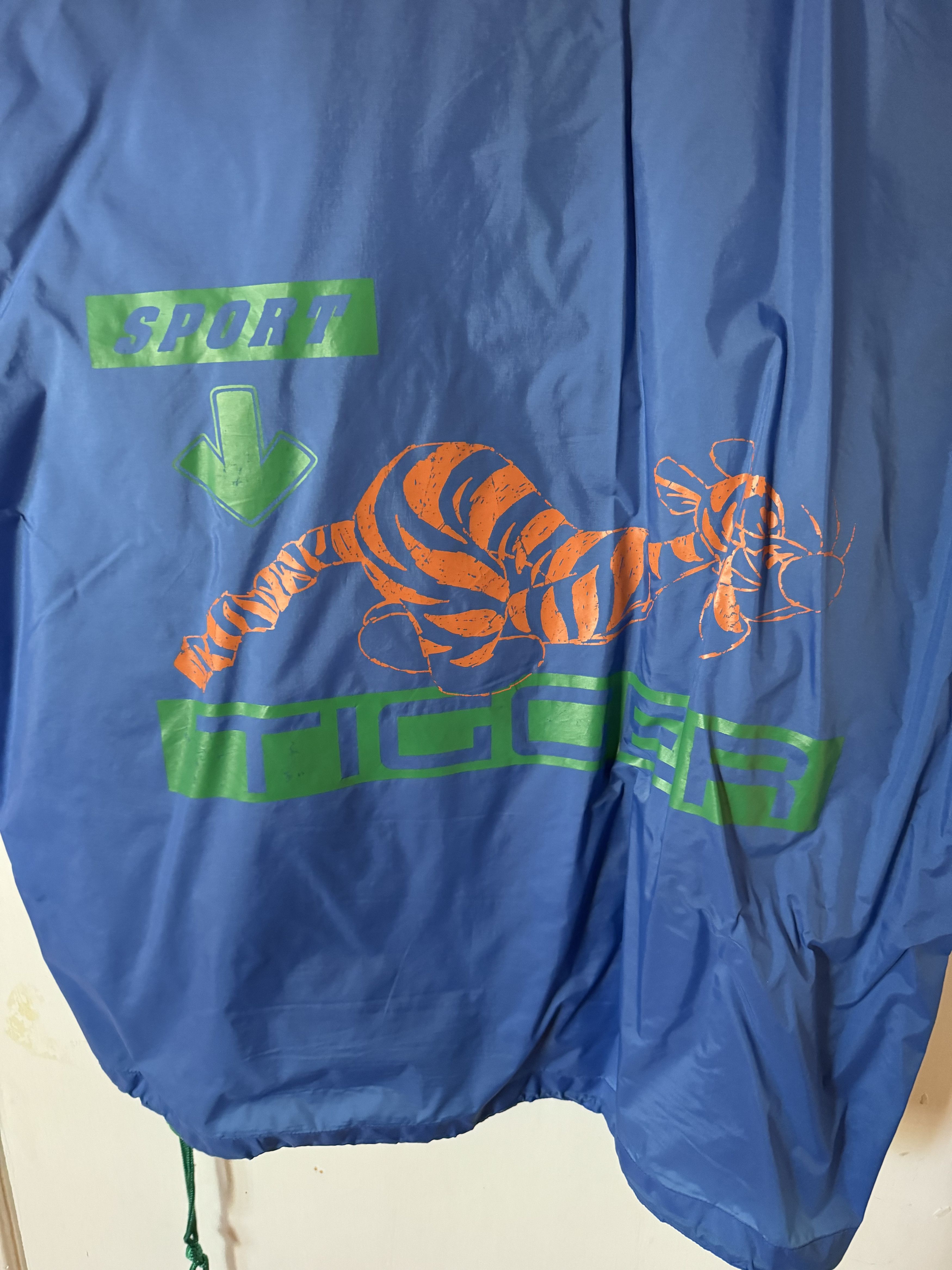 Disney Disney Tiger Raincoat Size US L / EU 52-54 / 3 - 4 Thumbnail