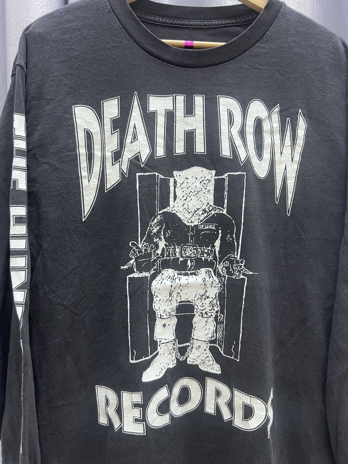 Death Row Records Thrashed Faded Death Row Records Cracked Long Sleeve Tee Size US L / EU 52-54 / 3 - 2 Thumbnail