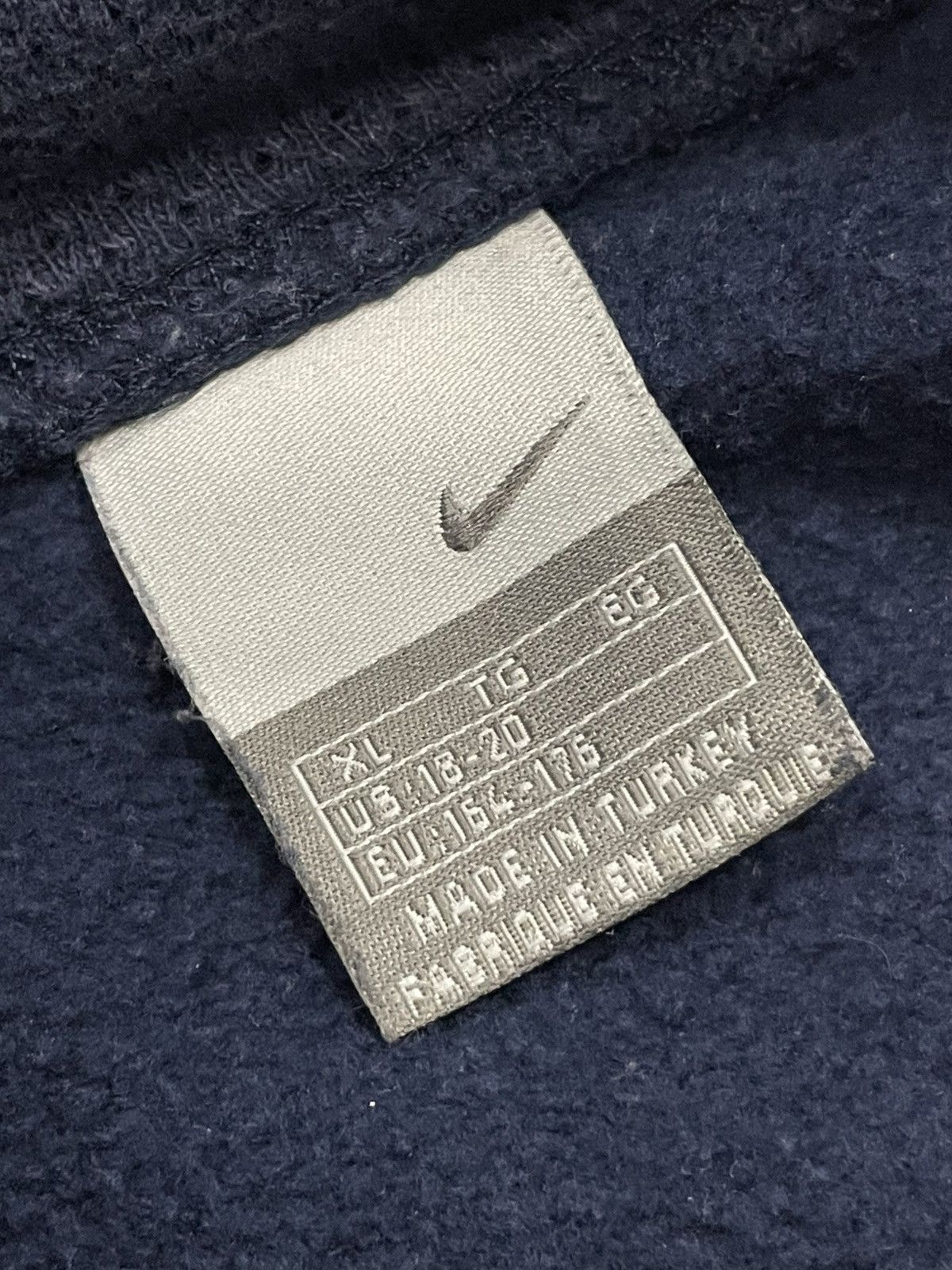 Nike Vintage Nike Athletic Center Logo Hoodie Size US S / EU 44-46 / 1 - 5 Thumbnail