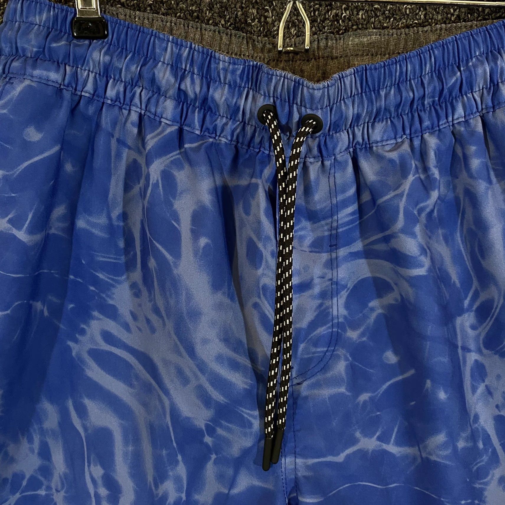 Hurley VINTAGE Hurley Shorts Mens Large Athletic Blue 8-Inch Inseam Water Drawstring Size US 33 - 2 Thumbnail
