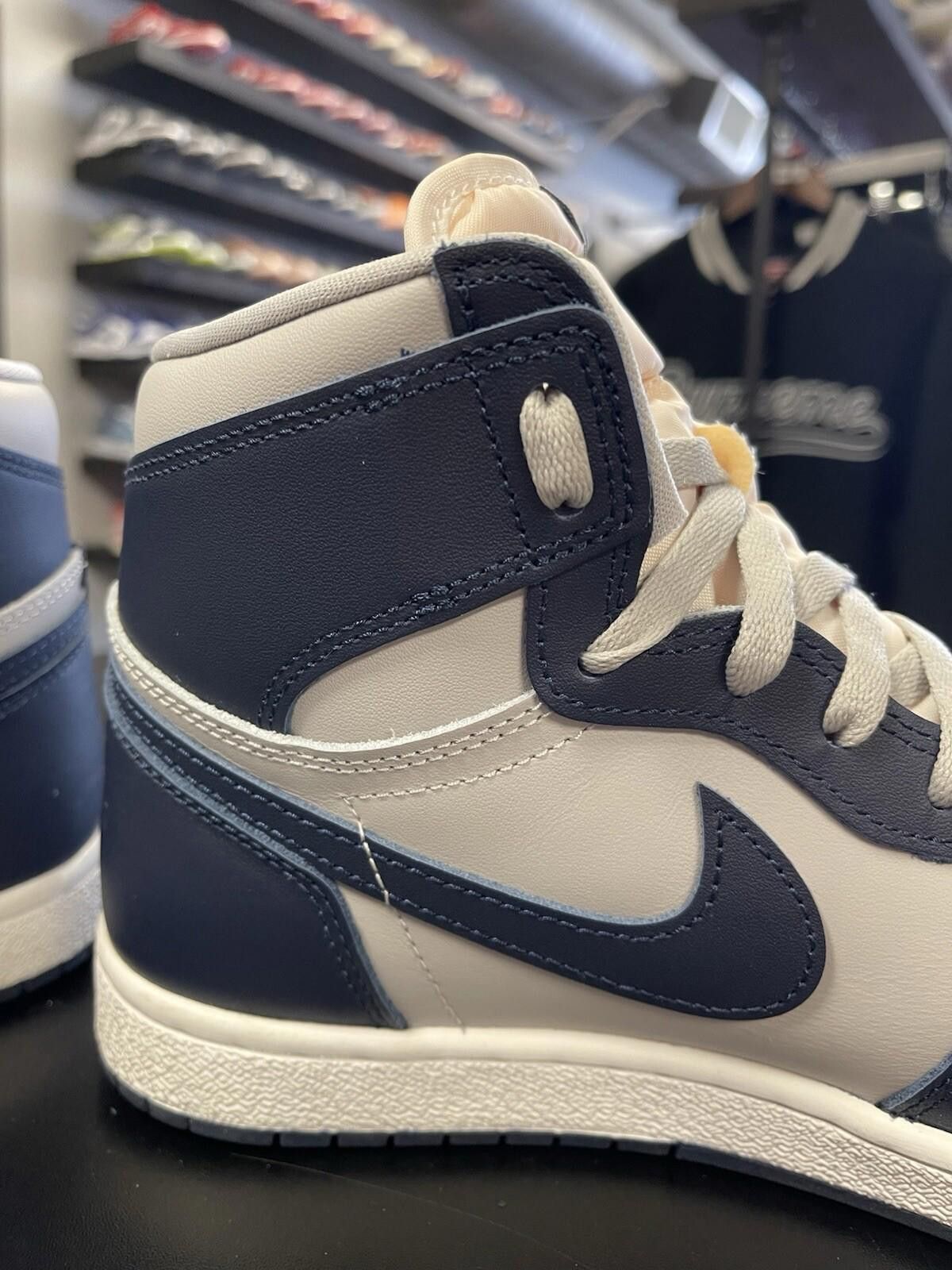 Jordan Brand Size 10 - Jordan 1 Retro '85 High Georgetown BQ4422-400 Size US 10 / EU 43 - 8 Thumbnail
