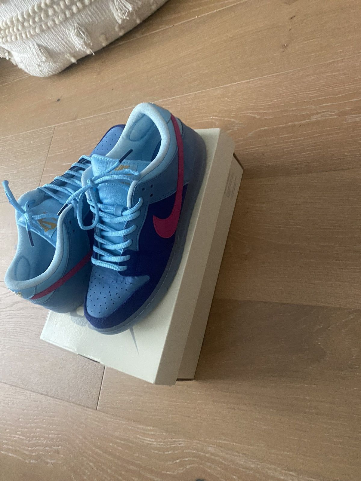 Nike SB Nike SB “Run the Jewel” Size US 8.5 / EU 41-42 - 2 Thumbnail