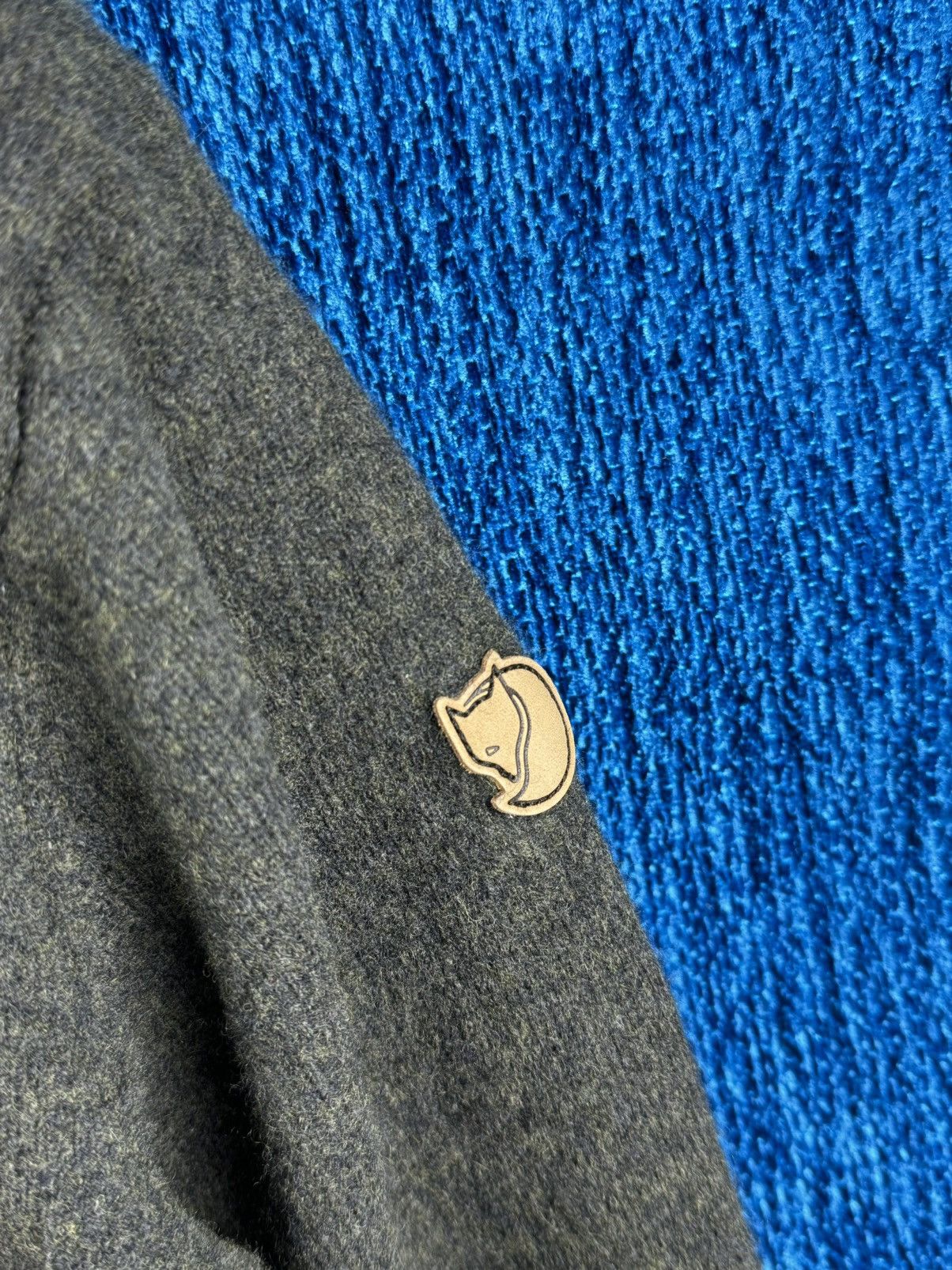 Fjallraven × Vintage Fjallraven Sweater Ovik Size US S / EU 44-46 / 1 - 7 Thumbnail