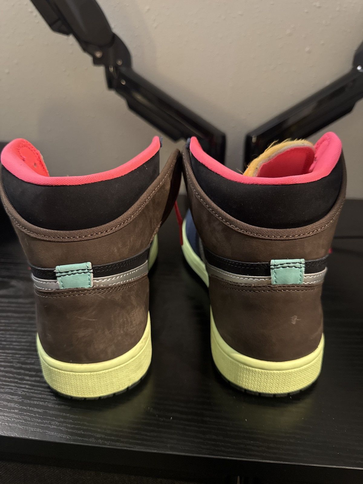 Jordan Brand × Nike 2020 Air Jordan Retro 1 'Tokyo Biohack' Size US 8.5 / EU 41-42 - 5 Thumbnail