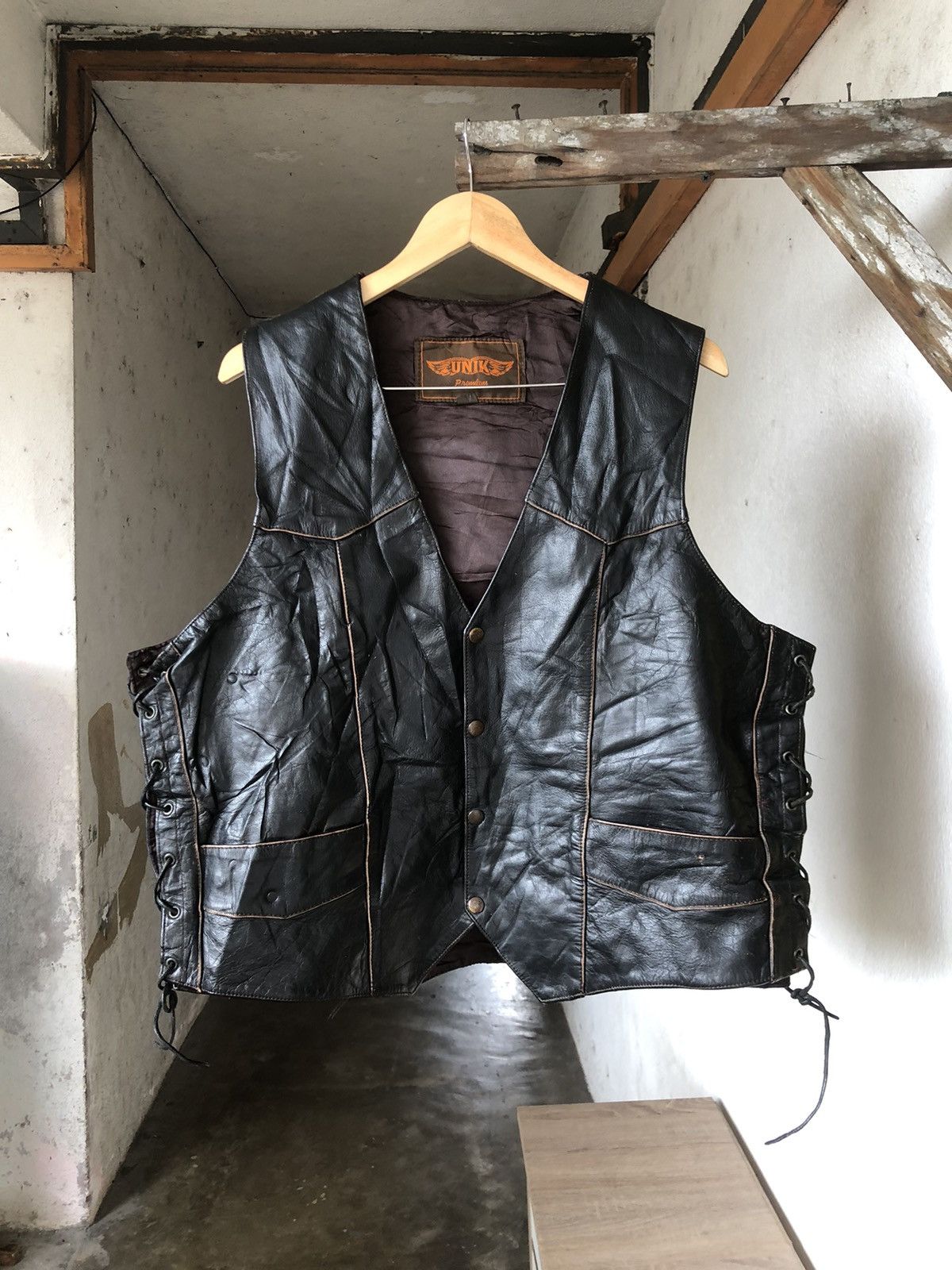 Vintage Vintage Unik Indian Head Leather Vest Like Perfecto Size US XL / EU 56 / 4 - 4 Thumbnail
