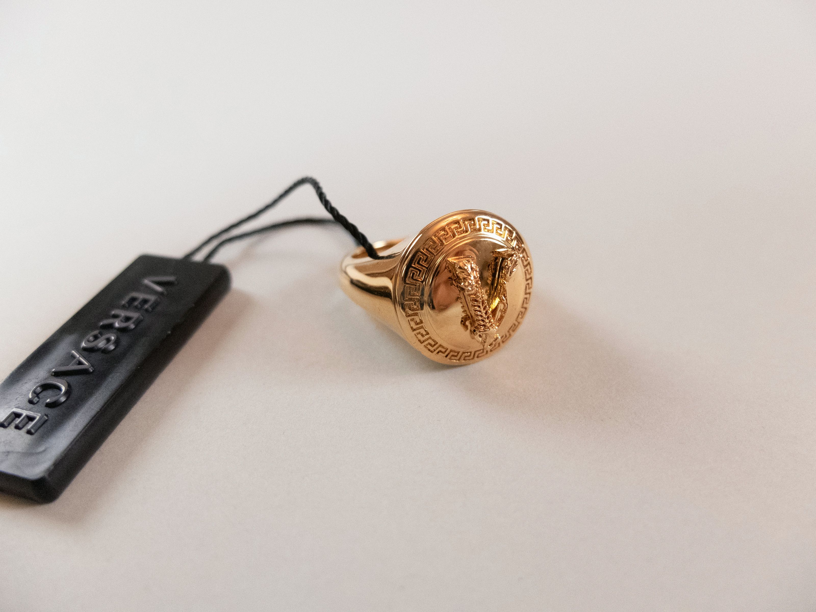 Versace VERSACE Virtus gold tone V logo metal ring 8.5 US / 19 Size ONE SIZE - 2 Thumbnail