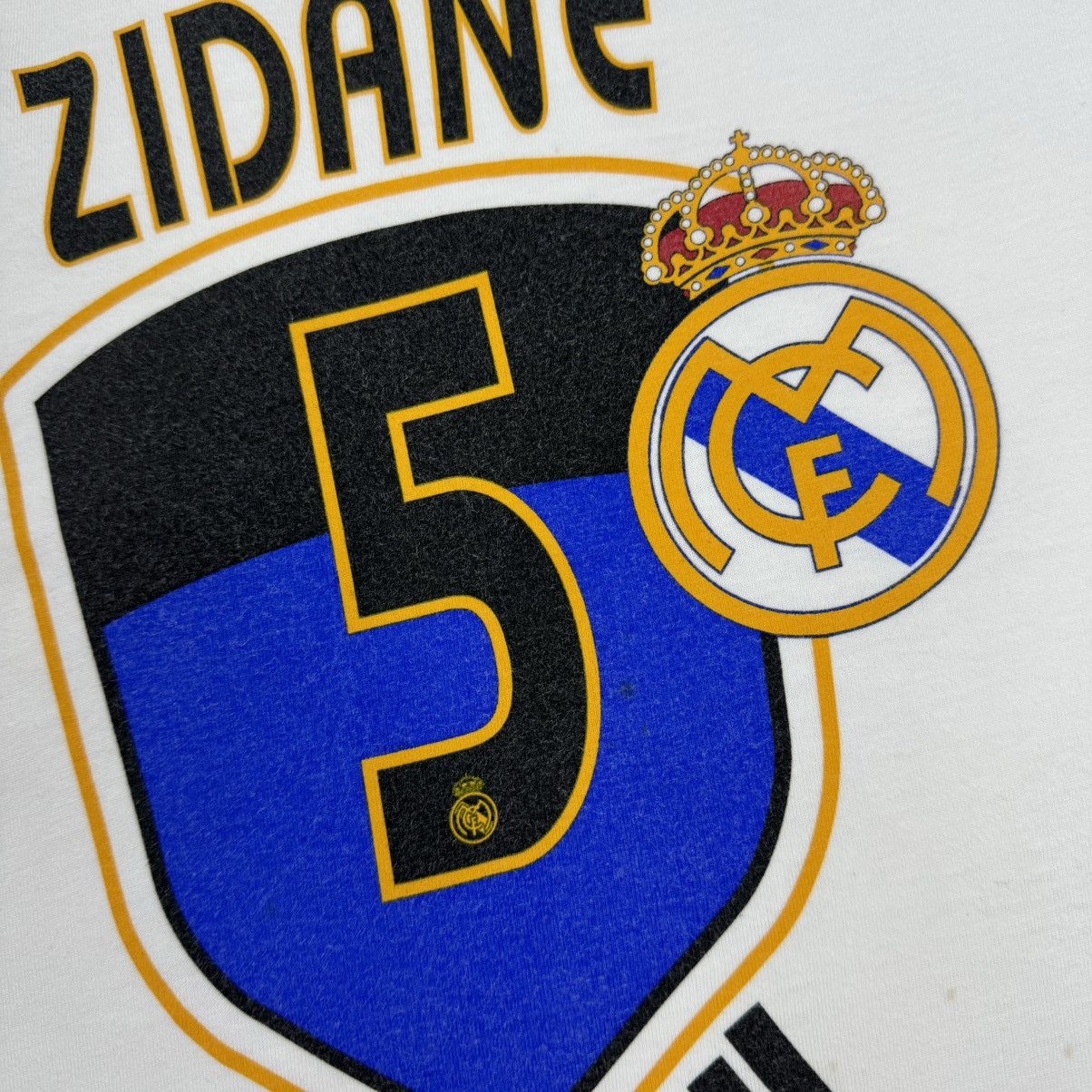 Vintage Vintage Adidas Real Madrid Zidane 5 T-shirt Size US M / EU 48-50 / 2 - 7 Thumbnail