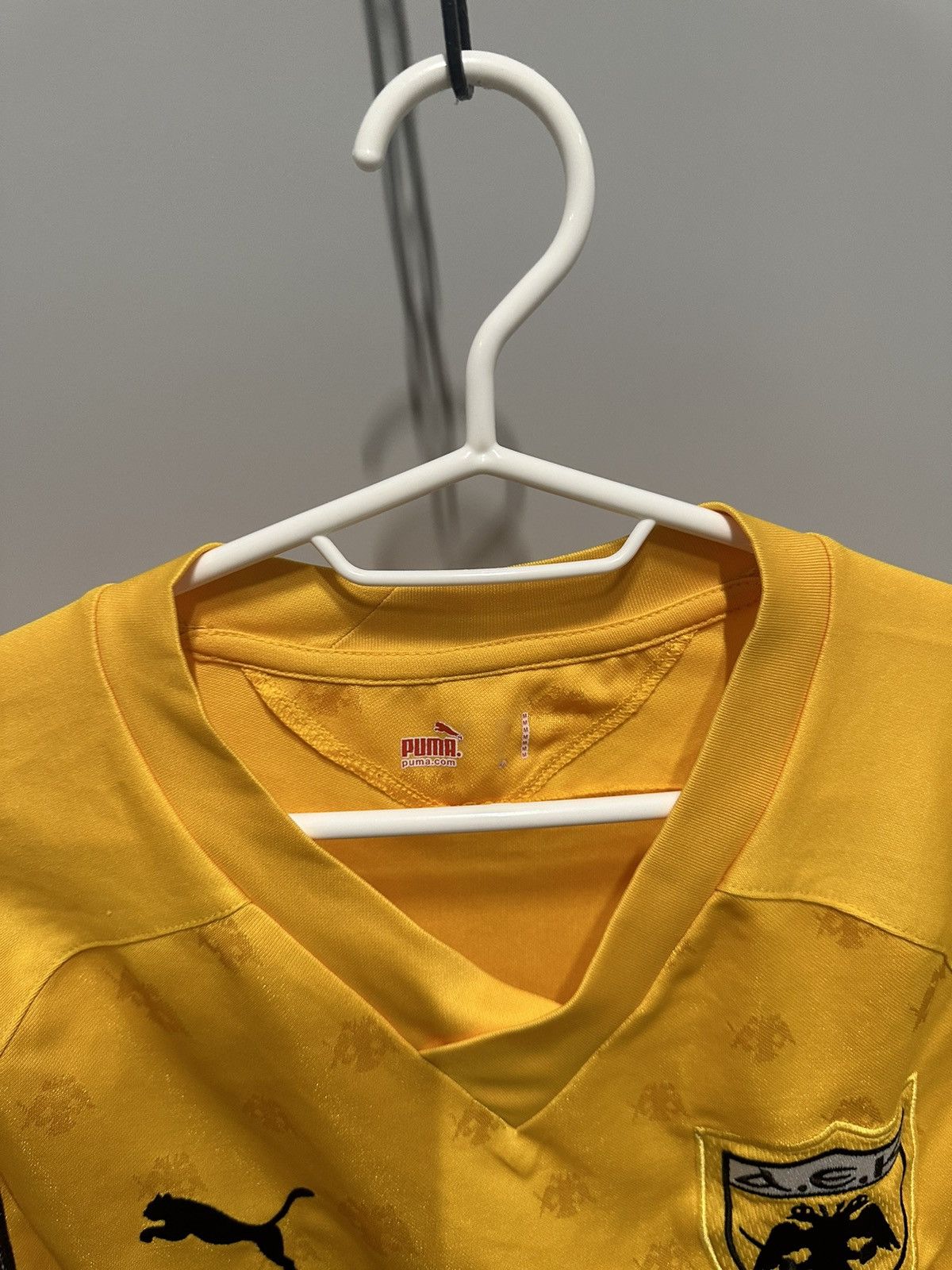 Puma Vintage Y2K Puma A.E.K Soccer jersey Block Core 2000s Size US M / EU 48-50 / 2 - 6 Thumbnail