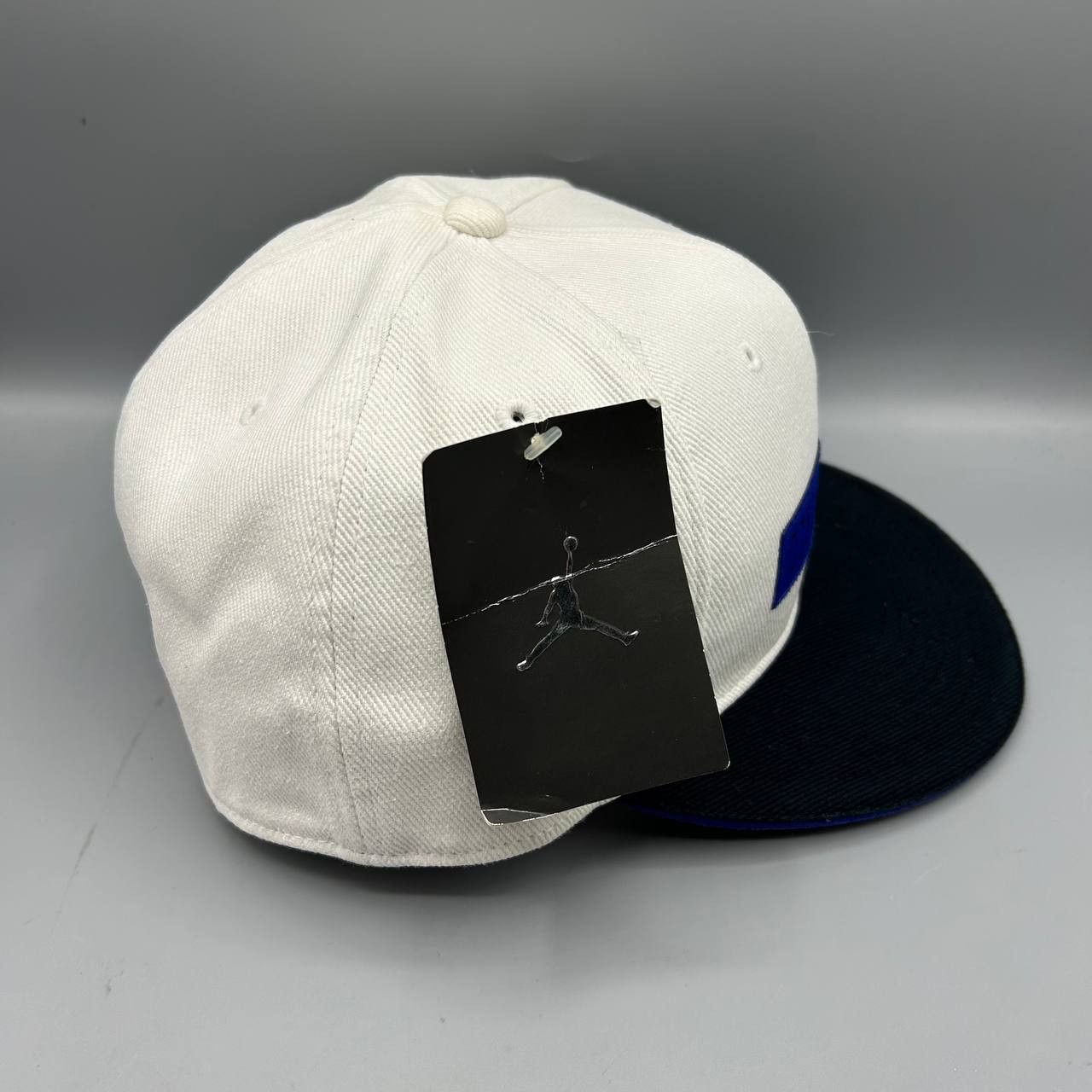 Jordan Brand Air Jordan J11 Hat Men 7 3/8 White Black Fitted Cap New Size ONE SIZE - 4 Thumbnail
