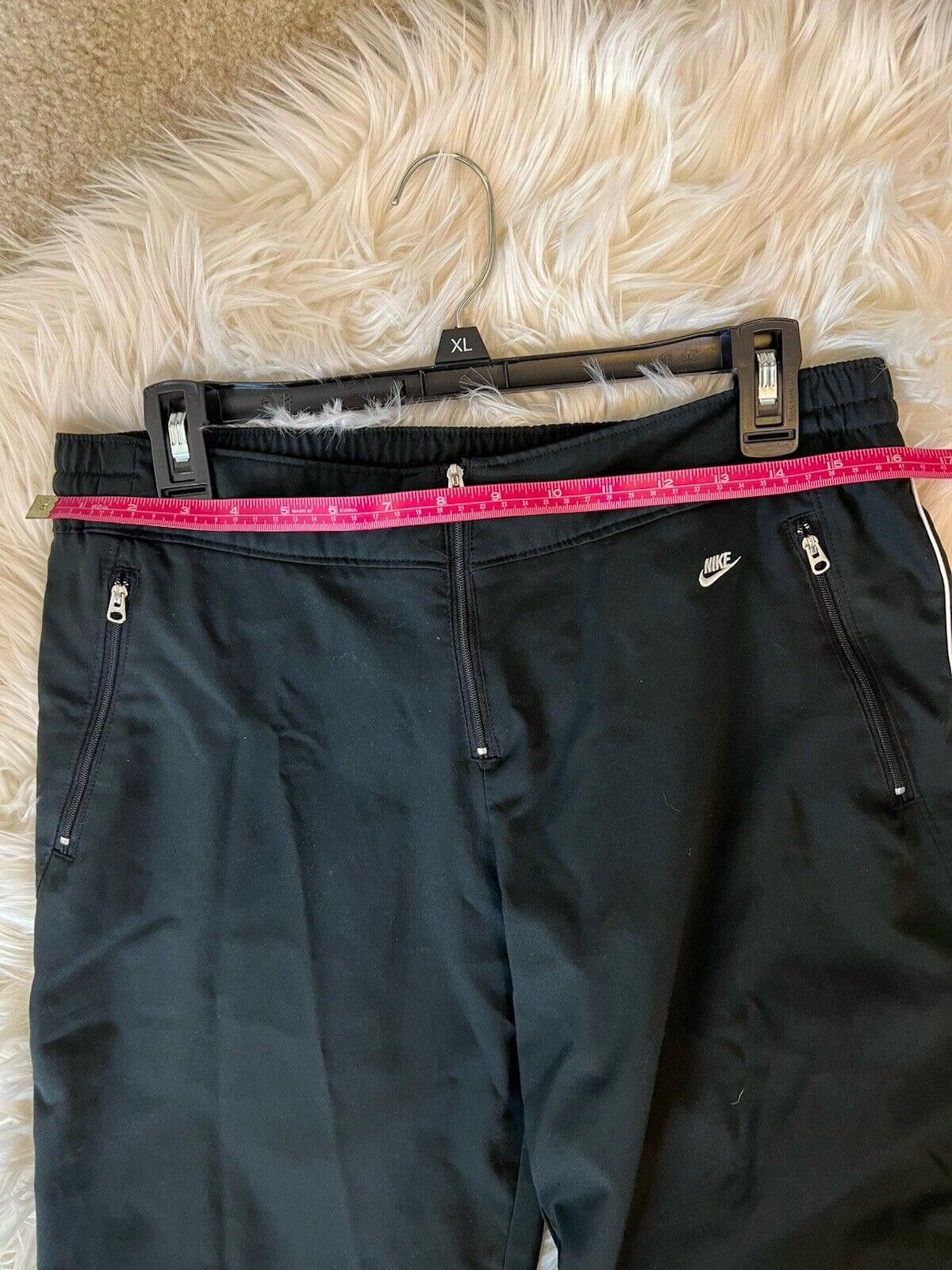 Nike Nike Women’s Black Knit Shorts Size M Side Stripe Pockets Size 32" / US 10 / IT 46 - 6 Thumbnail