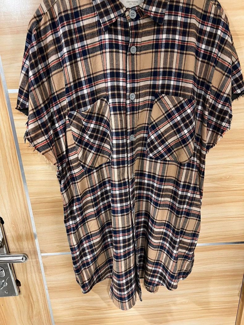 Fear of God Four seasons shirt shoulders