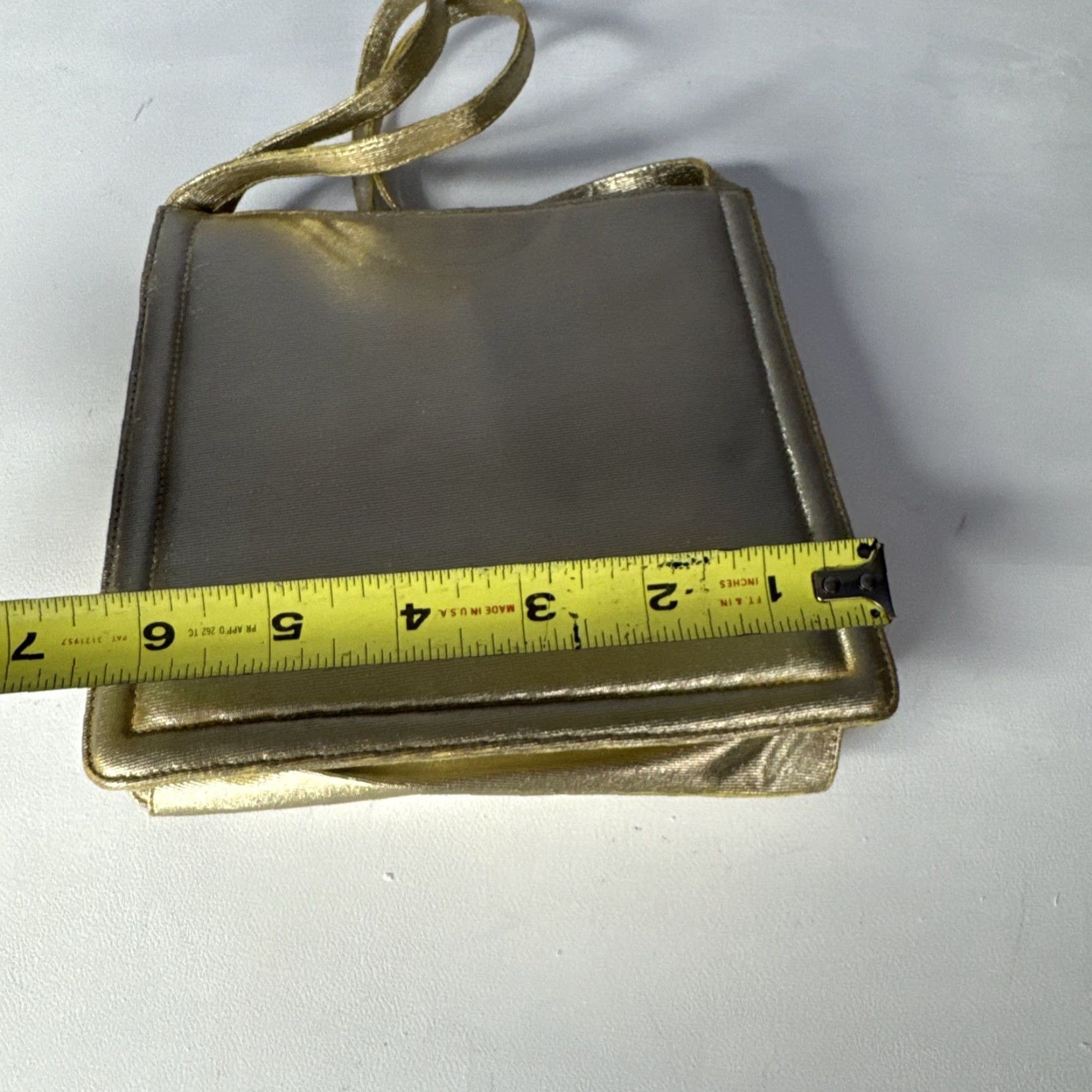 CO VINTAGE May Shoe Co Charleston WV Clutch Gold Woman’s Purse Bag Women's Clutch Bag Size ONE SIZE - 5 Thumbnail