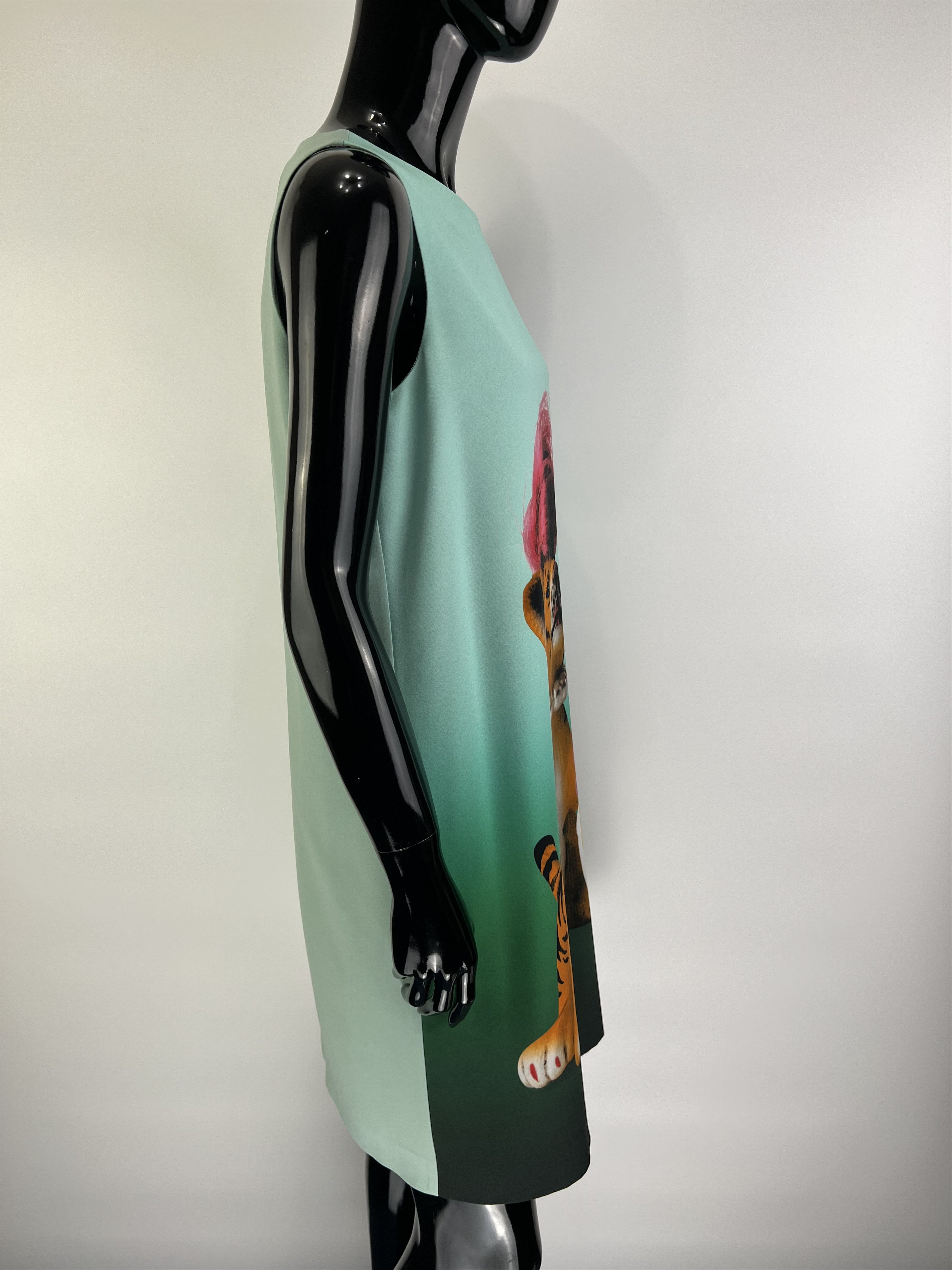 Moschino Moschino Cheap And Chic Printed Dress Size US 6 Size M / US 6-8 / IT 42-44 - 2 Thumbnail