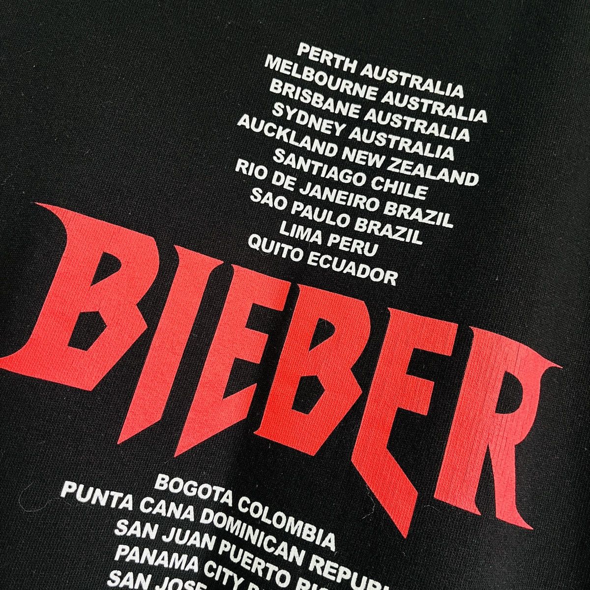 Band Tees × Justin Bieber Justin Bieber Crew Team Sweater Stadium Tour 2017 Size US M / EU 48-50 / 2 - 14 Thumbnail