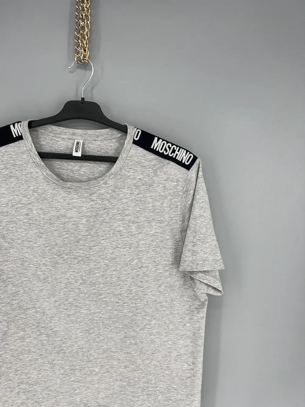 Designer Vintage Y2K Moschino Blank Tee Shirt Mini logo luxury SizeXL Size US L / EU 52-54 / 3 - 5 Thumbnail