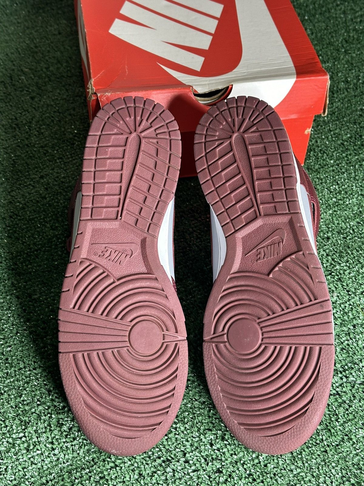 Nike Men’s size 9 Nike Dunk HI Size US 9 / EU 42 - 5 Thumbnail