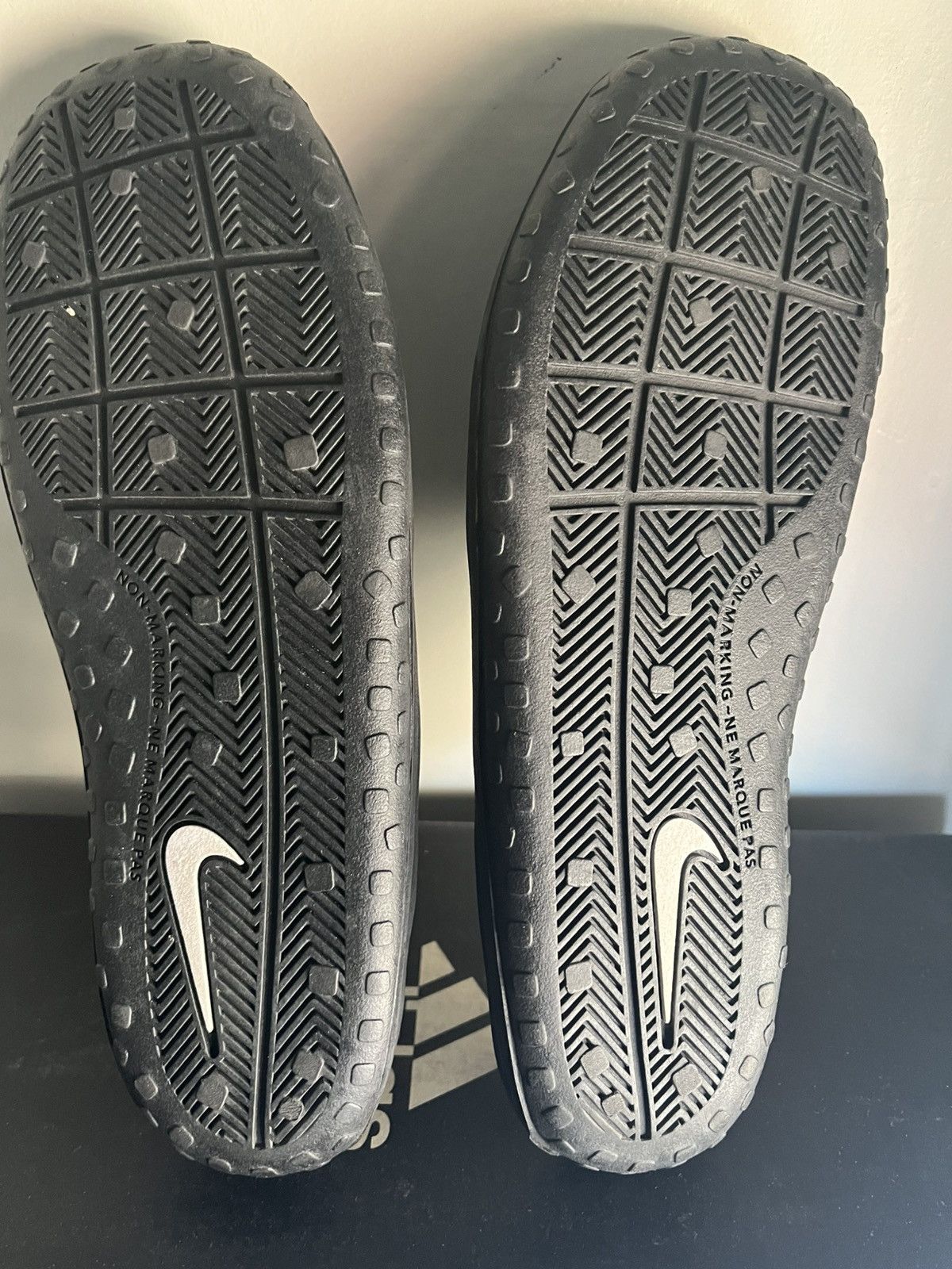 Nike Nike (PS) Sunray Protect for kids Size US 5 / EU 37 - 3 Thumbnail