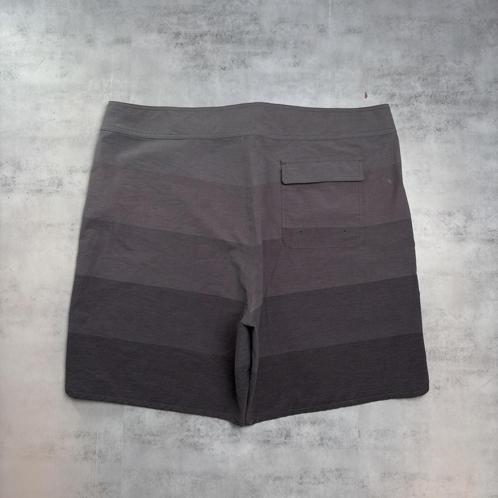 Oakley Y2K Grey Oakley Surf Grunge Baggy Board Shorts Size US 38 / EU 54 - 4 Thumbnail