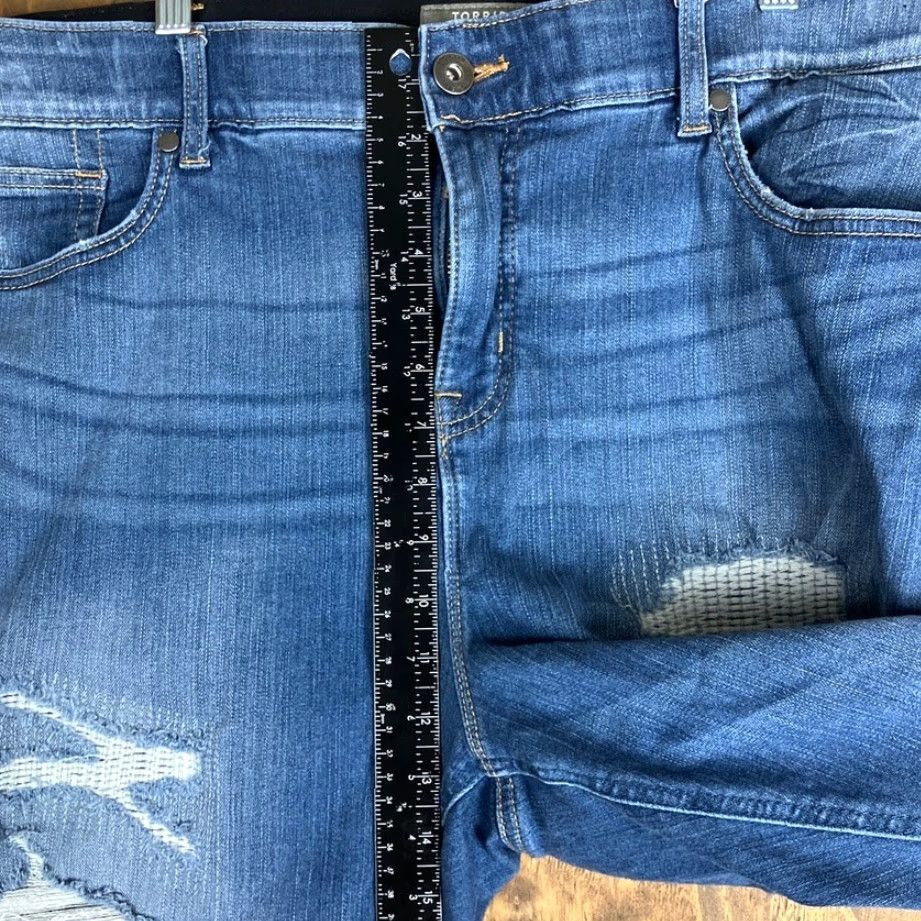 Torrid Torrid Jeans Blue Denim High Rise Bombshell Skinny Distressed 24R Size 28" / US 6 / IT 42 - 7 Thumbnail