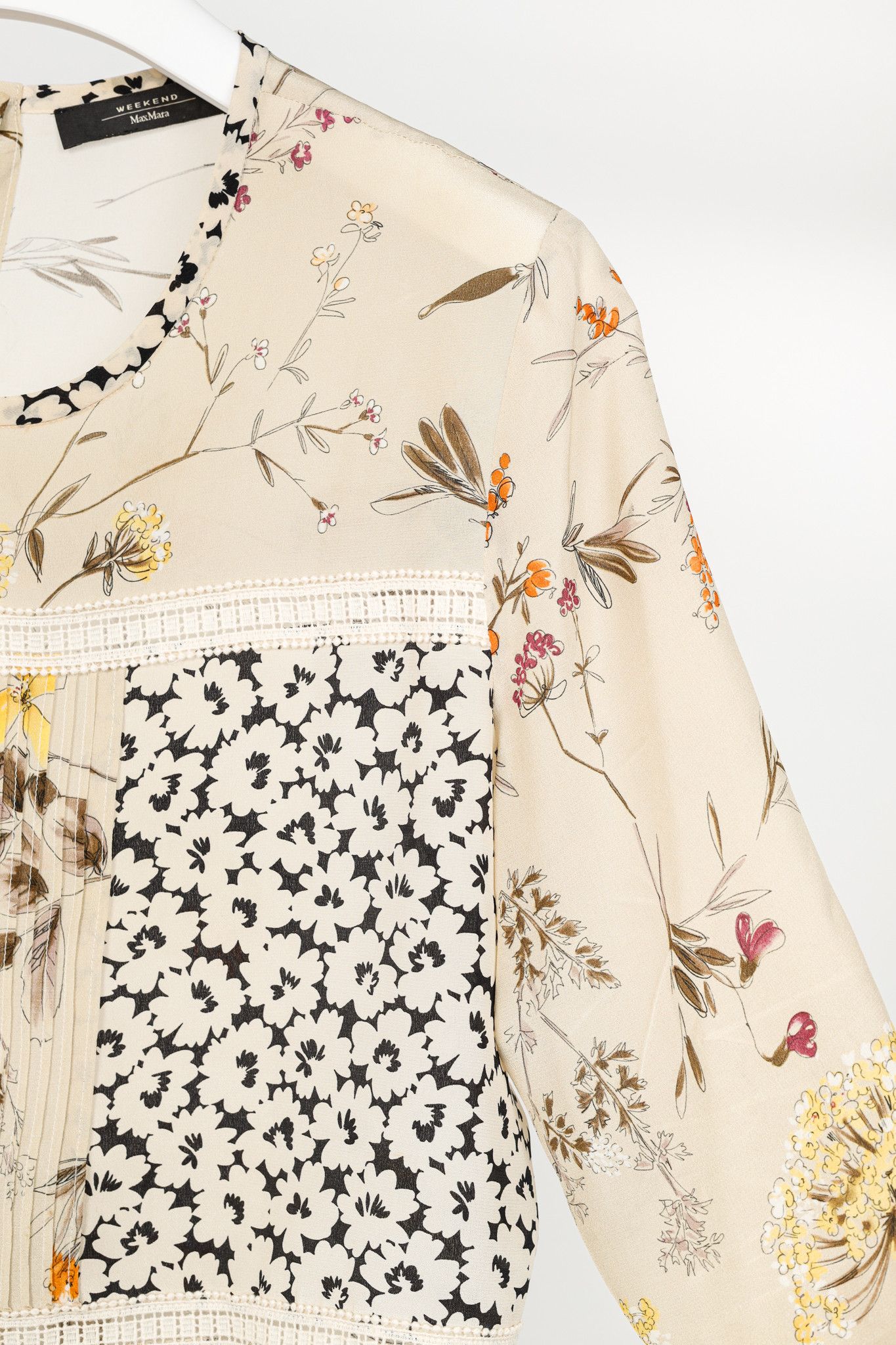 Weekend Max Mara Weekend Max Mara Beige Floral Silk Peplum Blouse Size L / US 10 / IT 46 - 5 Thumbnail