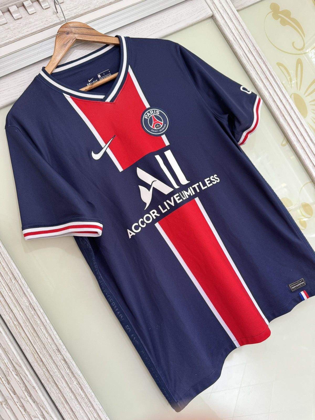 Nike PSG Paris Saint Germain 2020-2021 Home Soccer Jersey Kit Size US L / EU 52-54 / 3 - 3 Thumbnail
