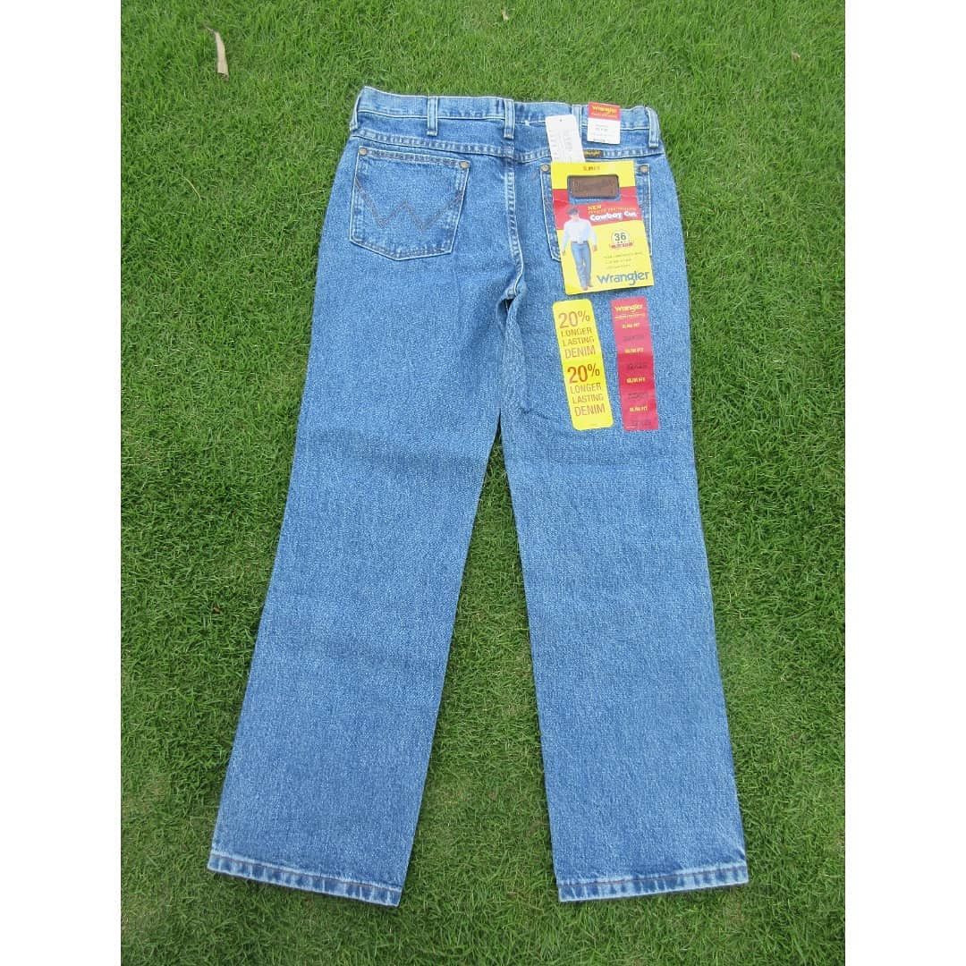Wrangler Wrangler 20” parallel Flemings Supatuf Bootcut Size 31 Size US 31 - 1 Thumbnail