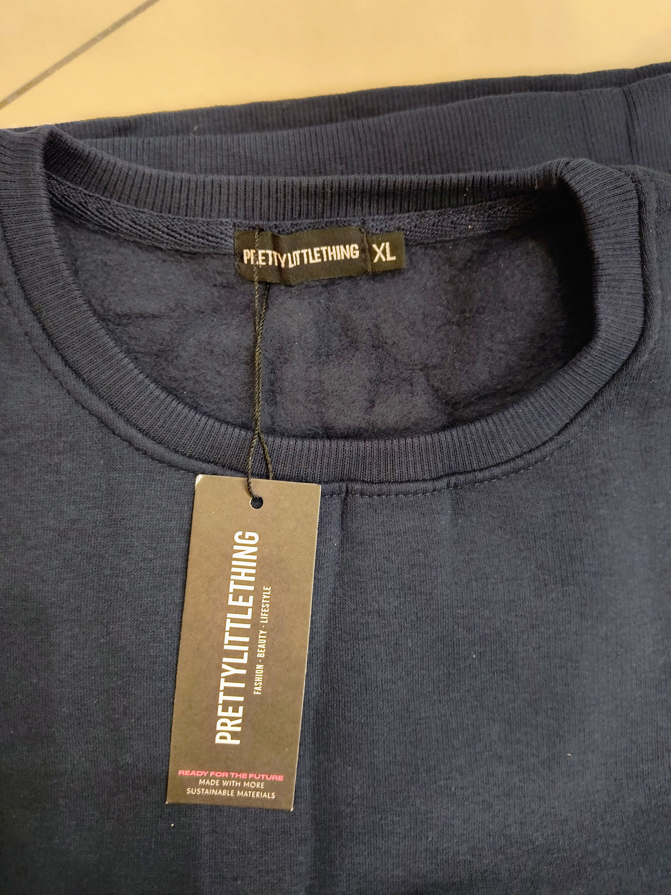PrettyLittleThing Long sweatshirt XL·New with tags·PrettyLittleThing Size XL / US 12-14 / IT 48-50 - 3 Thumbnail