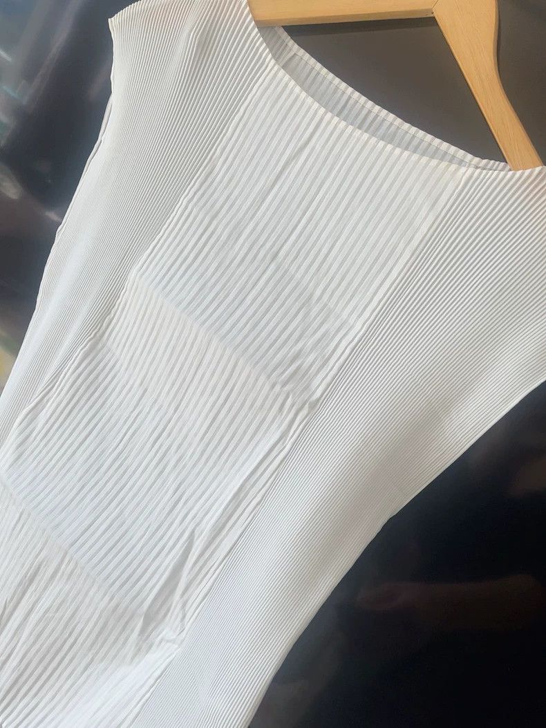 Issey Miyake issey miyake size:2 Pleated and spliced short sleeves 2505 Size XXS / US 00 / IT 34 - 2 Thumbnail