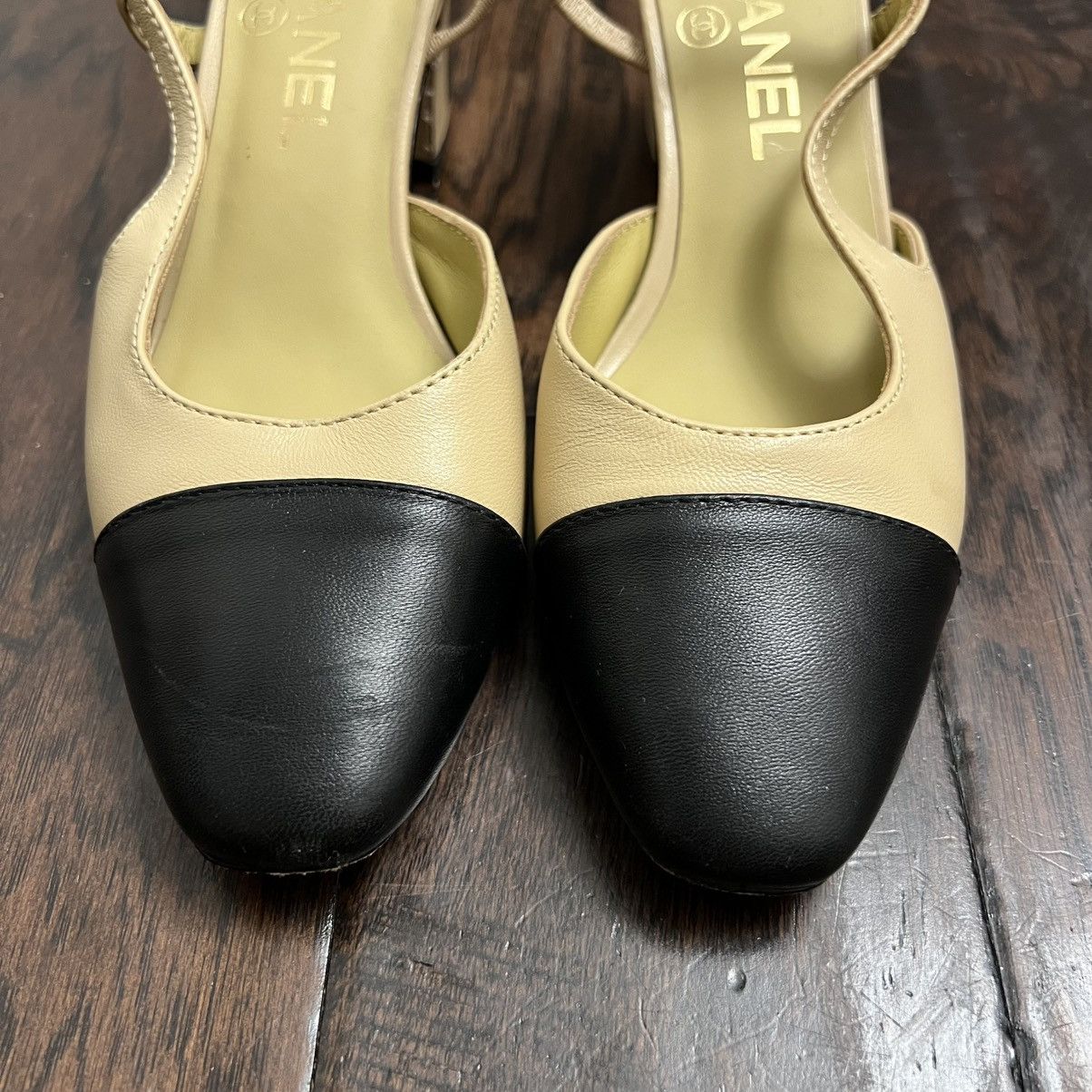 Chanel Authentic Chanel Interlocking CC Logo Goat Leather Size US 5.5 / IT 35.5 - 2 Thumbnail