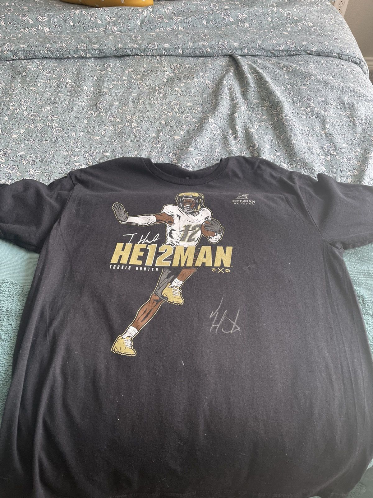 NCAA SIGNED Travis Hunter THE HE12MAN rock’em tee shirt Size US M / EU 48-50 / 2 - 1 Thumbnail