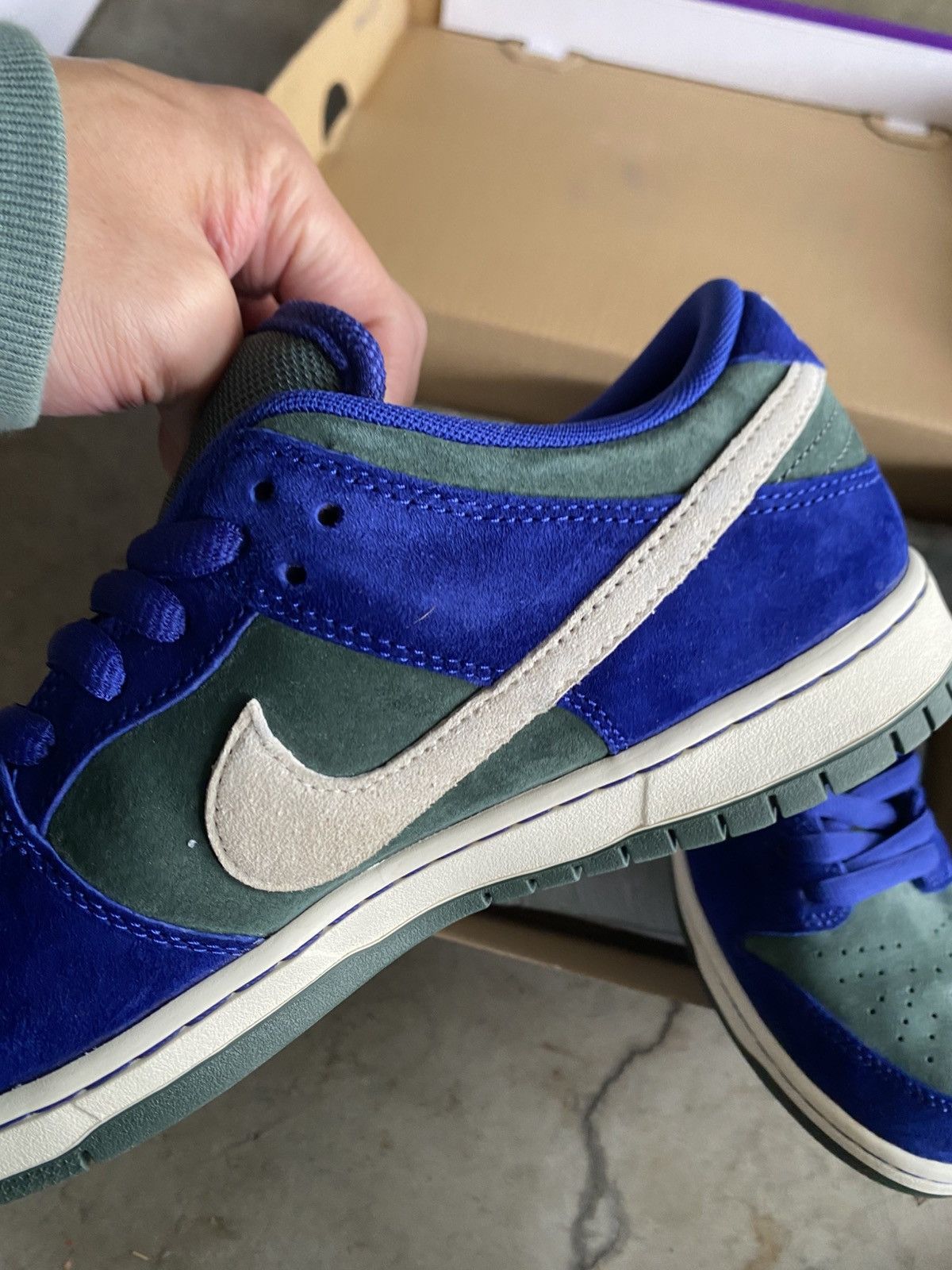 Nike SB Nike SB Dunk Low Deep Royal Blue Size US 10 / EU 43 - 7 Thumbnail