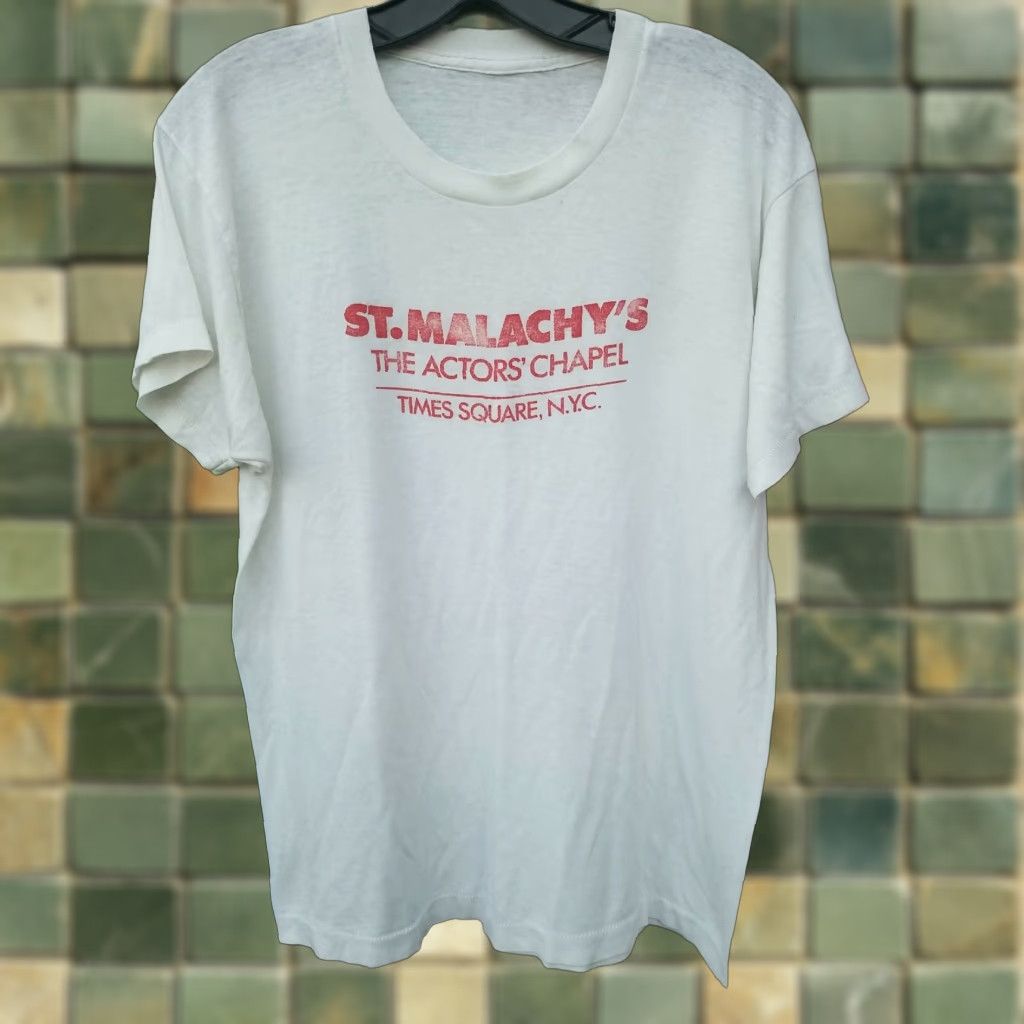 Vintage VINTAGE ST MALACHY'S NEW YORK CITY TIMES SQUARE ACTOR'S CHAPEL CATHOLIC SHIRT Shirt Unisex Adult L Green 1980s Graphic Tee Screen Stars Size US L / EU 52-54 / 3 - 1 Thumbnail