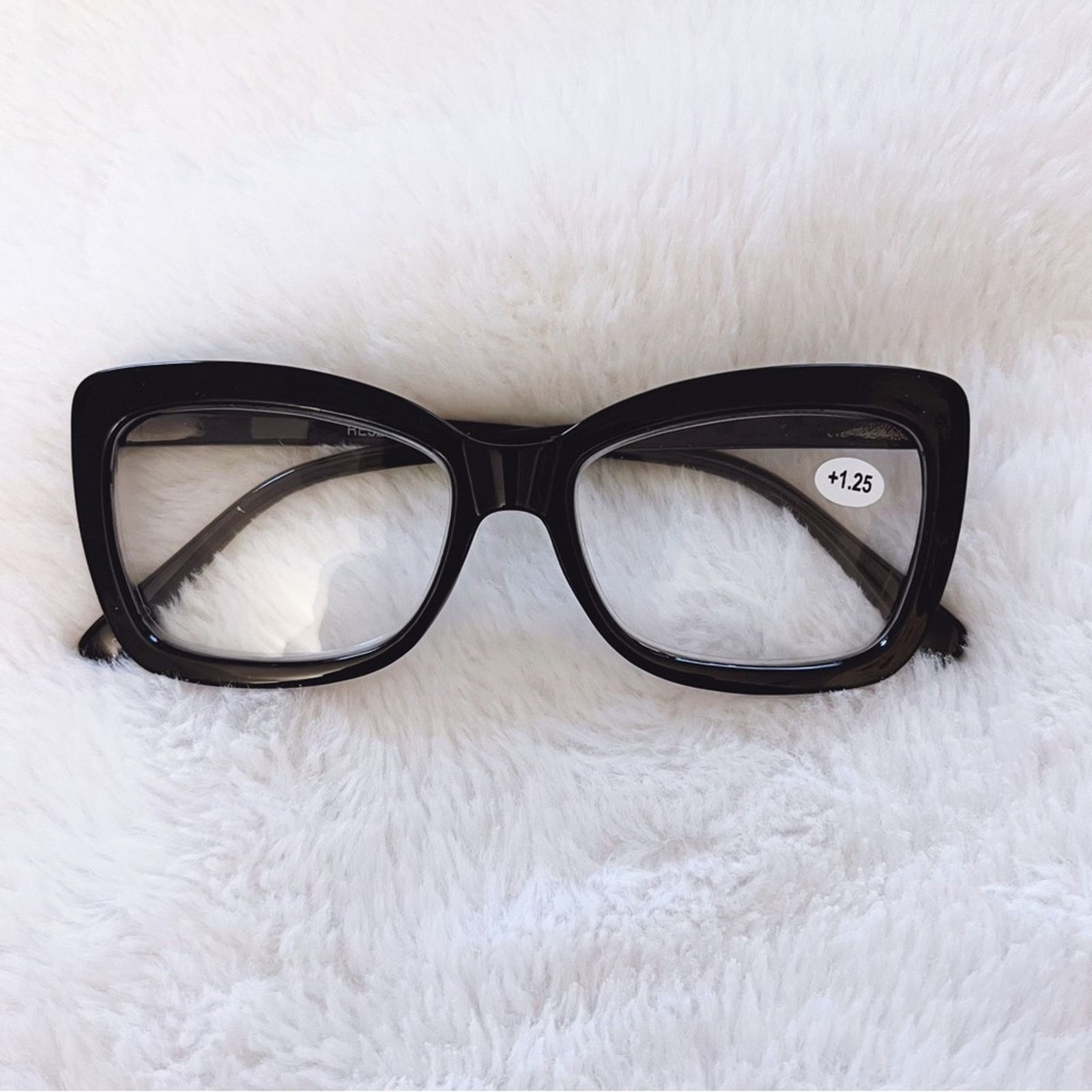 Other Leila Black Cateye Oversized Reader Glasses Size ONE SIZE - 1 Thumbnail
