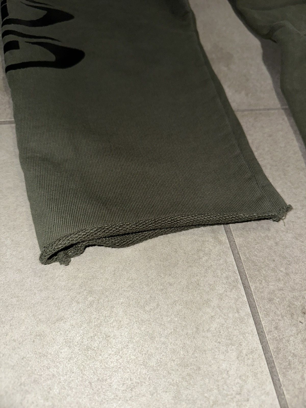 Travis Scott Olive Catus Jack Opium Sweatpants. Size US 34 / EU 50 - 6 Thumbnail