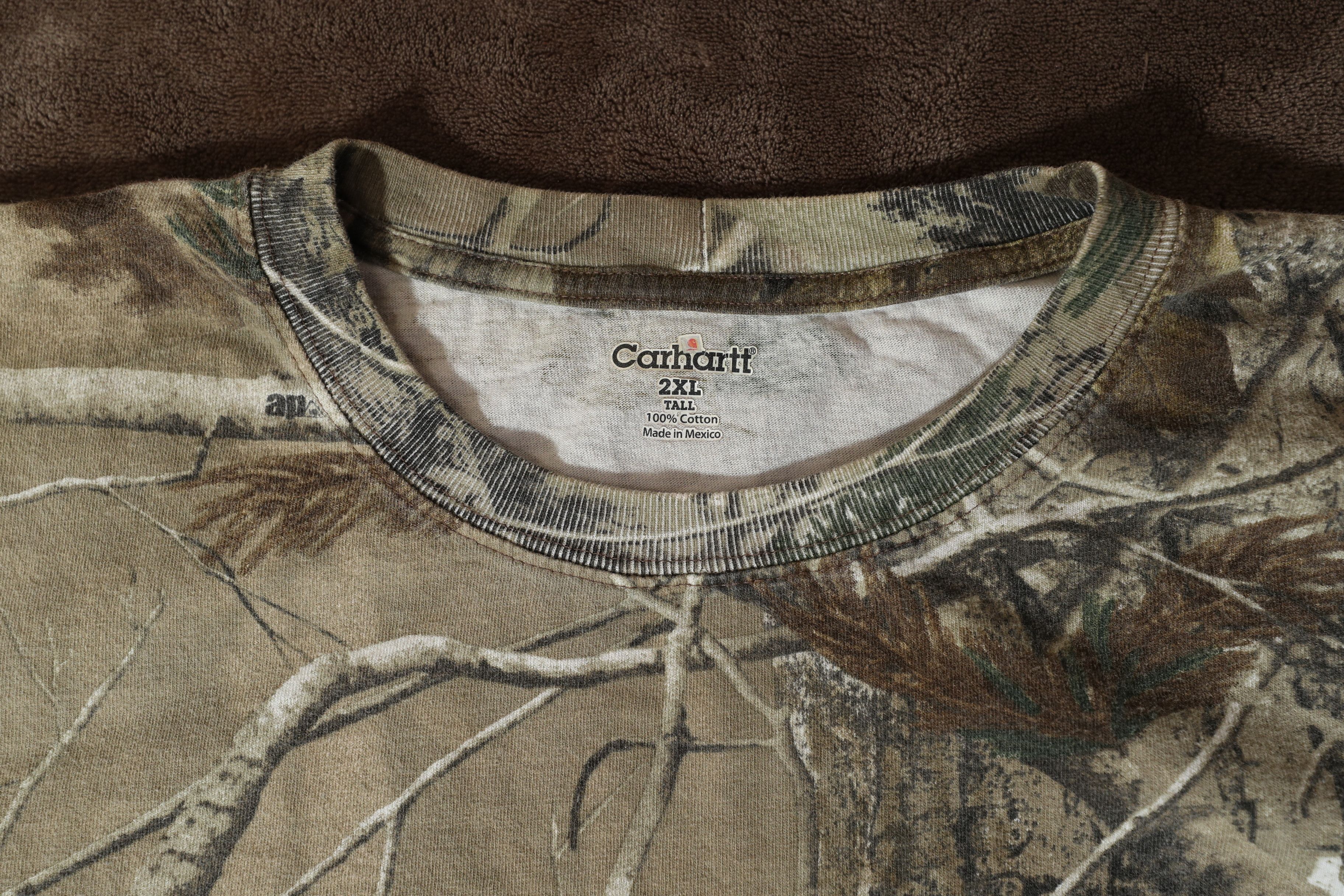 Carhartt Vintage Carhartt K287 CAP Realtree Camo Pocket T-Shirt (2XL) Size US XXL / EU 58 / 5 - 9 Thumbnail