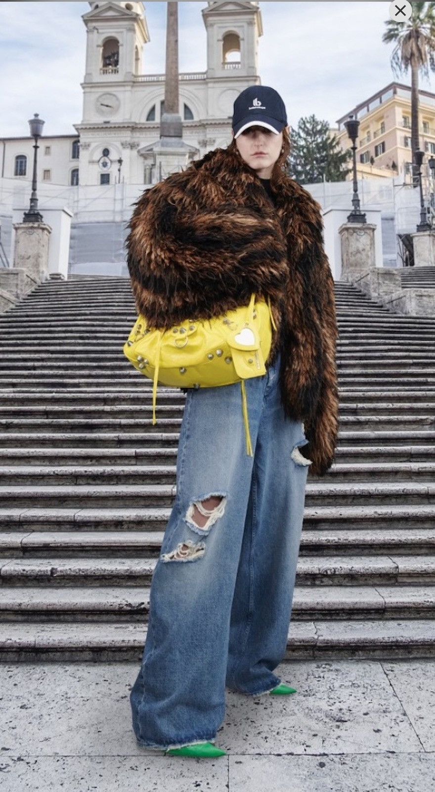 【BALENCIAGA】DESTROYED SKATER JEANS Balenciaga Destroyed Skater Jeans Wide Baggy Distressed Denim