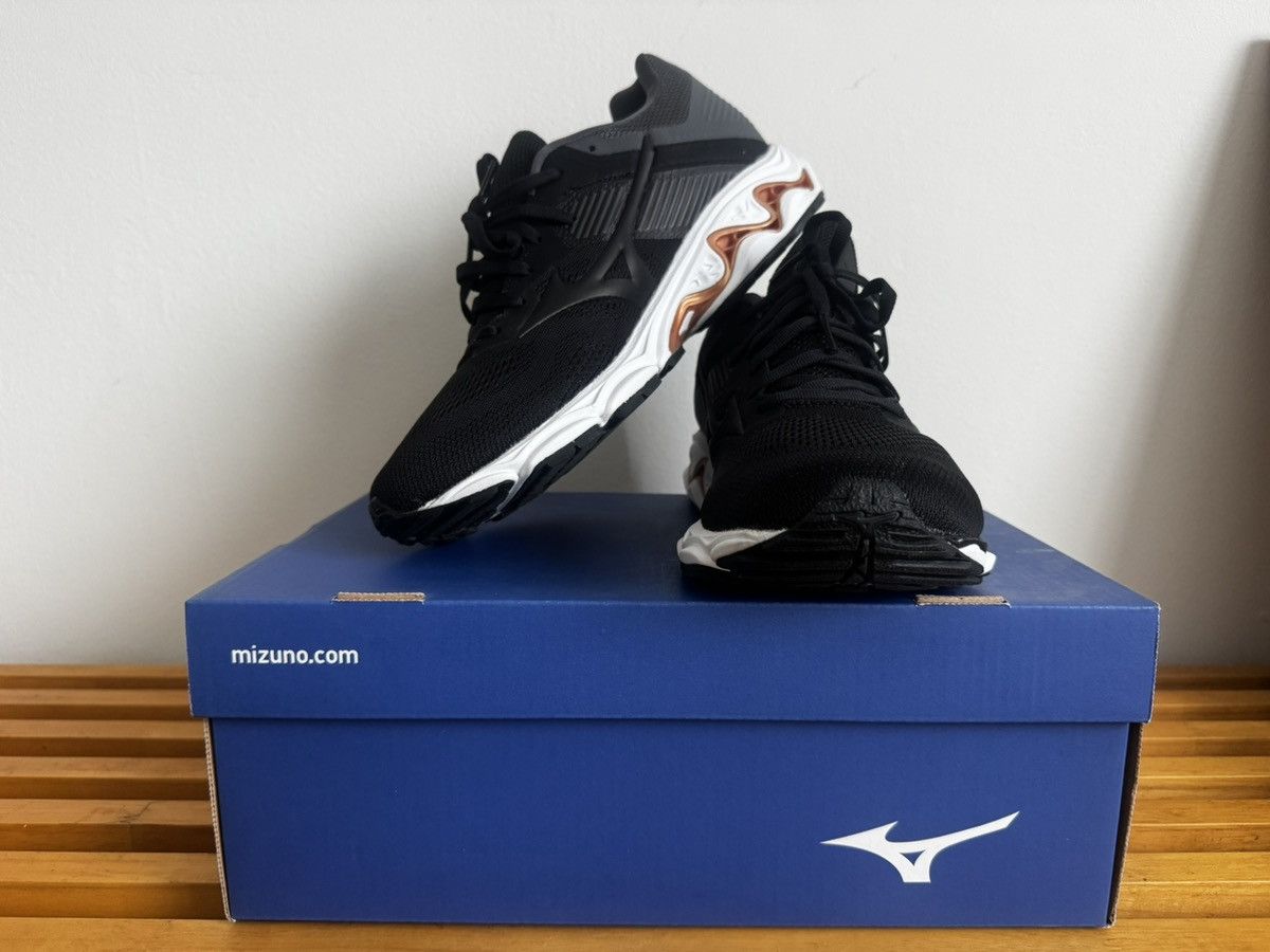 Mizuno Mens Wave Inspire 16 Running Shoe Size US 8 / EU 41 - 5 Thumbnail
