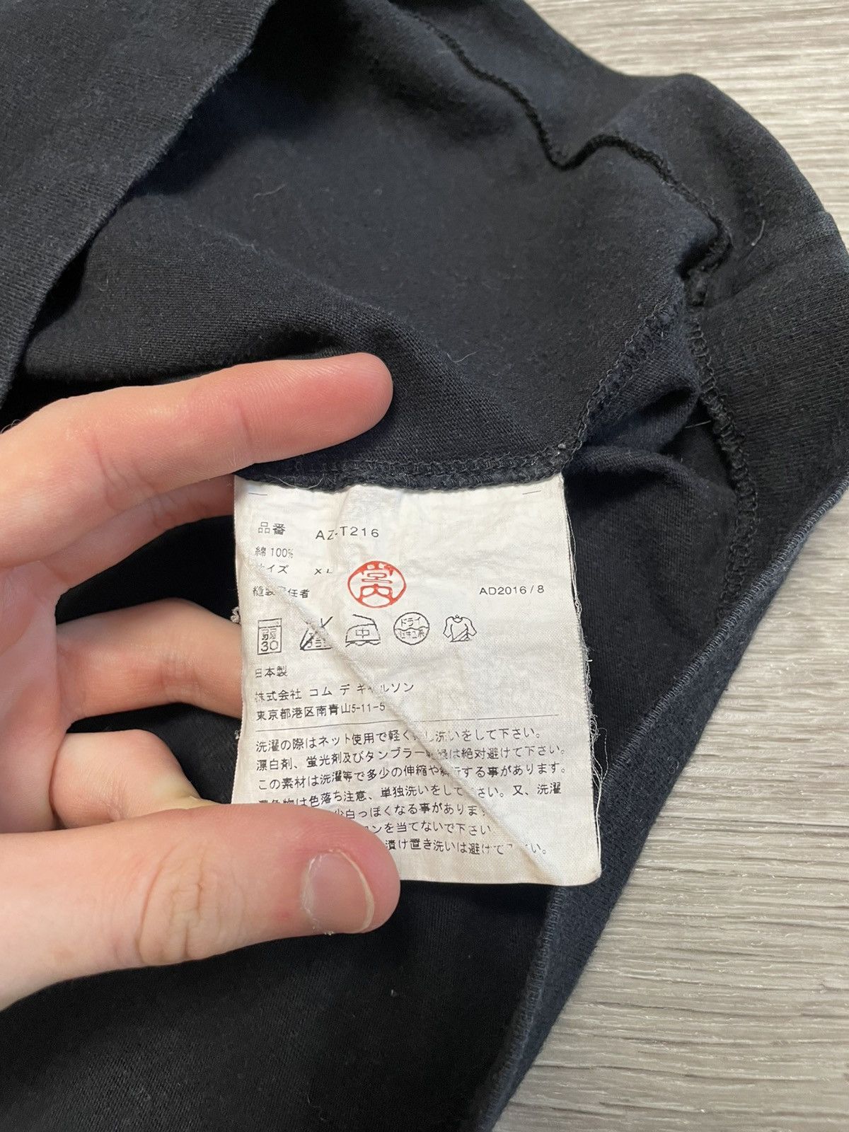 Comme des Garcons PLAY Vintage Comme Des Garcons Play Black T-Shirt Heart Logo Y2K Size US XL / EU 56 / 4 - 6 Thumbnail