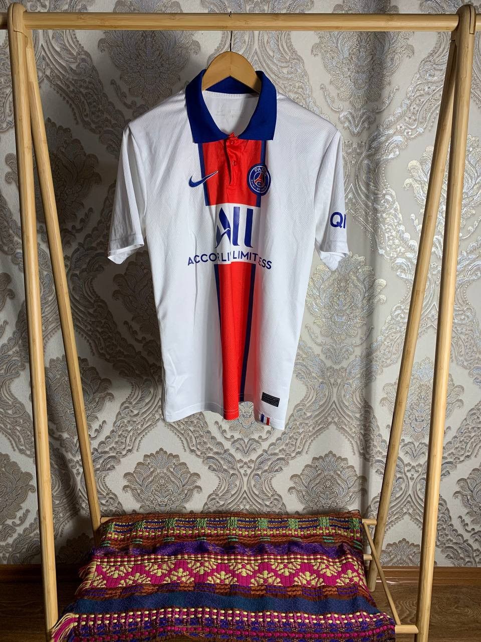 Vintage VERY RARE NIKE FC PSG PARIS FRANCE SOCCER JERSEY RETRO Y2K Size US M / EU 48-50 / 2 - 1 Thumbnail