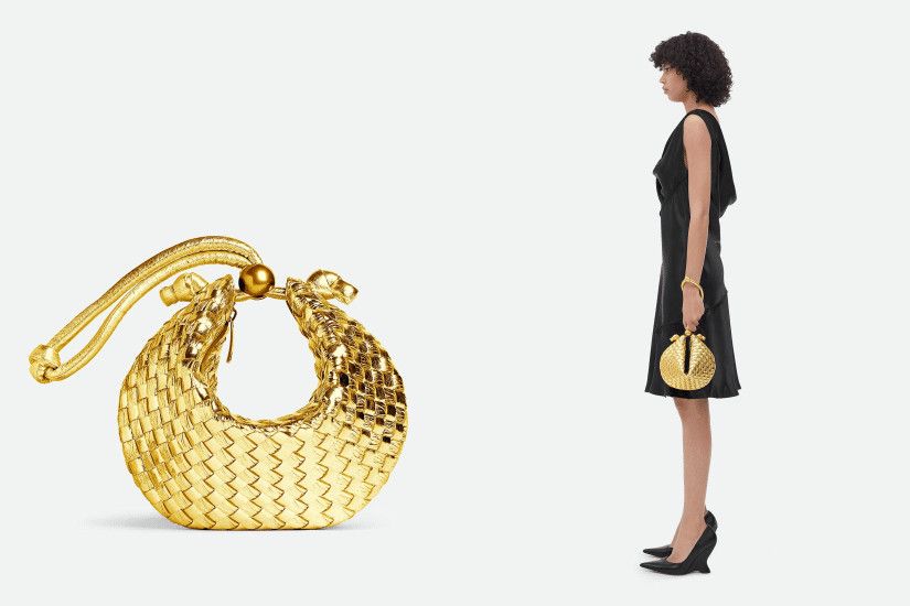 Bottega Veneta o1n1vont1124 Size: OS / Small Turn Clutch in Gold Size ONE SIZE - 2 Thumbnail